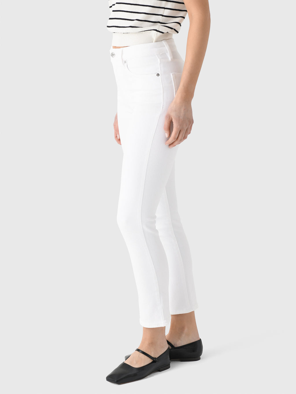 1001238xWHITE-alt2