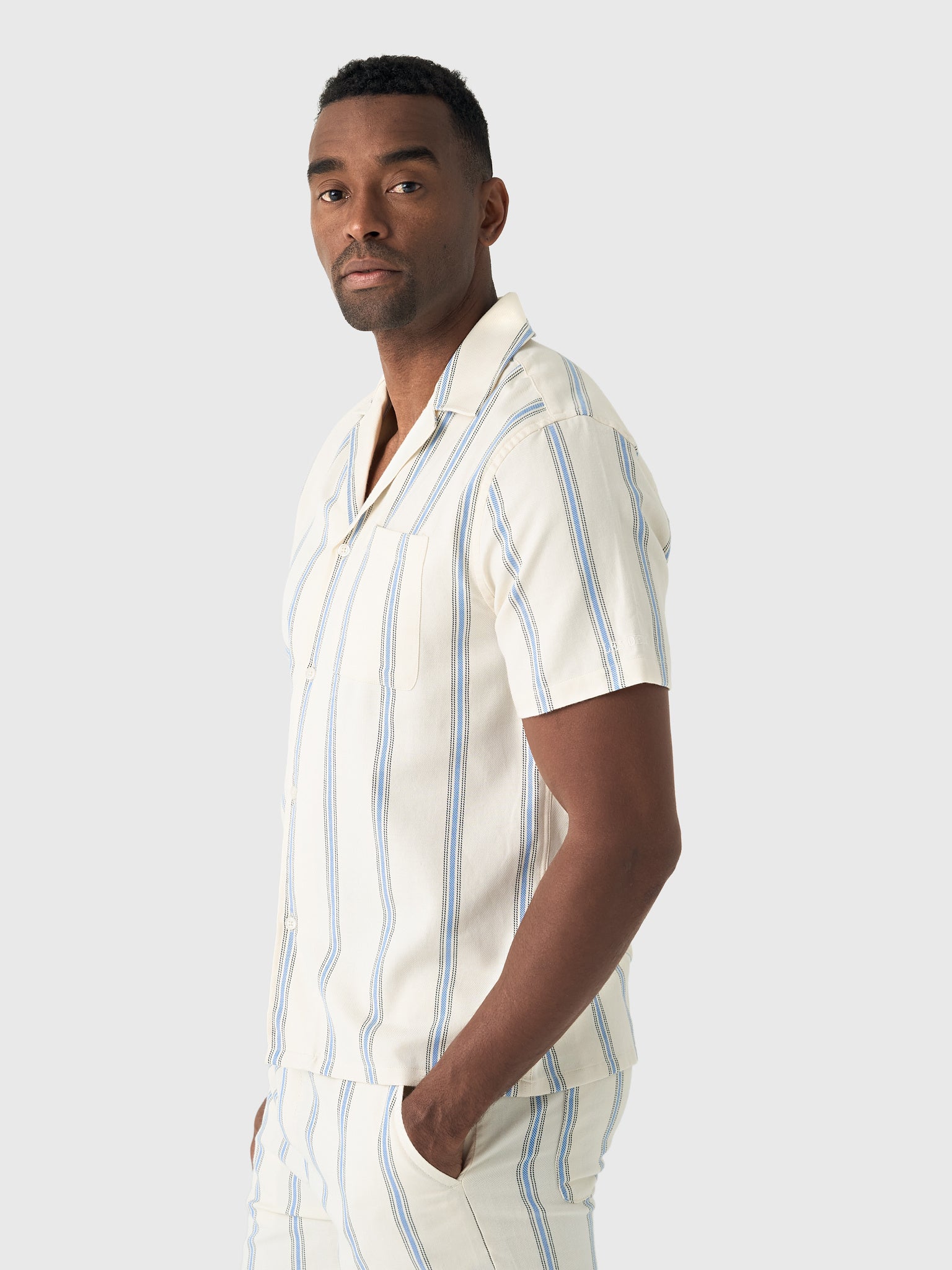 1001389xEGGNOGWHITE-alt2