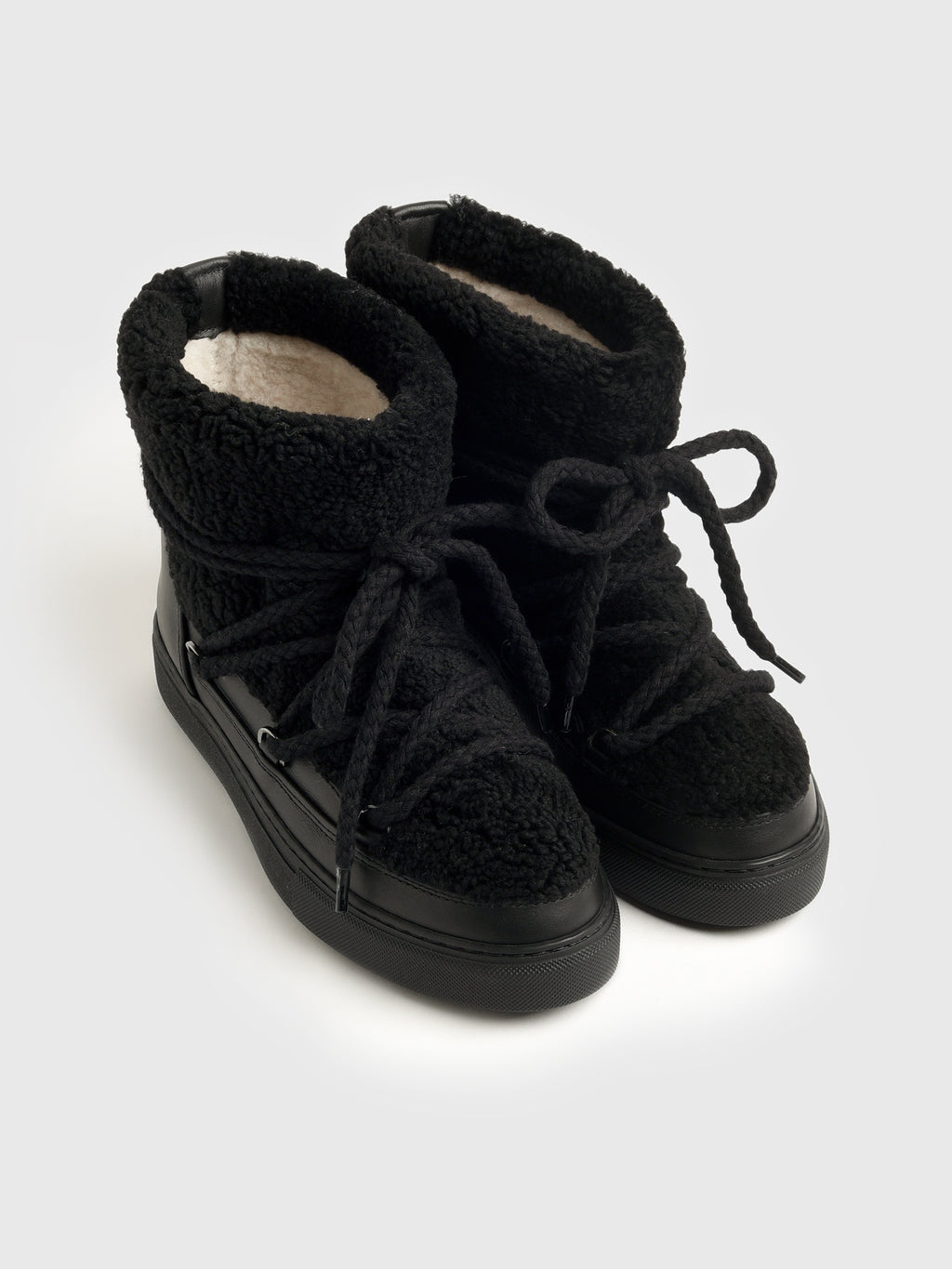 Inuikii Women's Curly Boot - Saint Bernard
