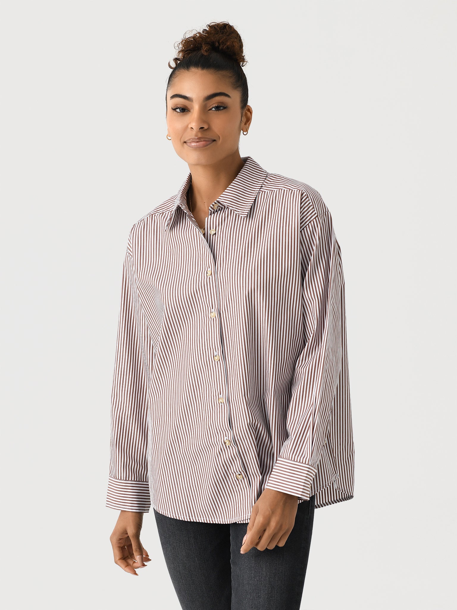 DONNI. Women's The Pop Button Down - Saint Bernard