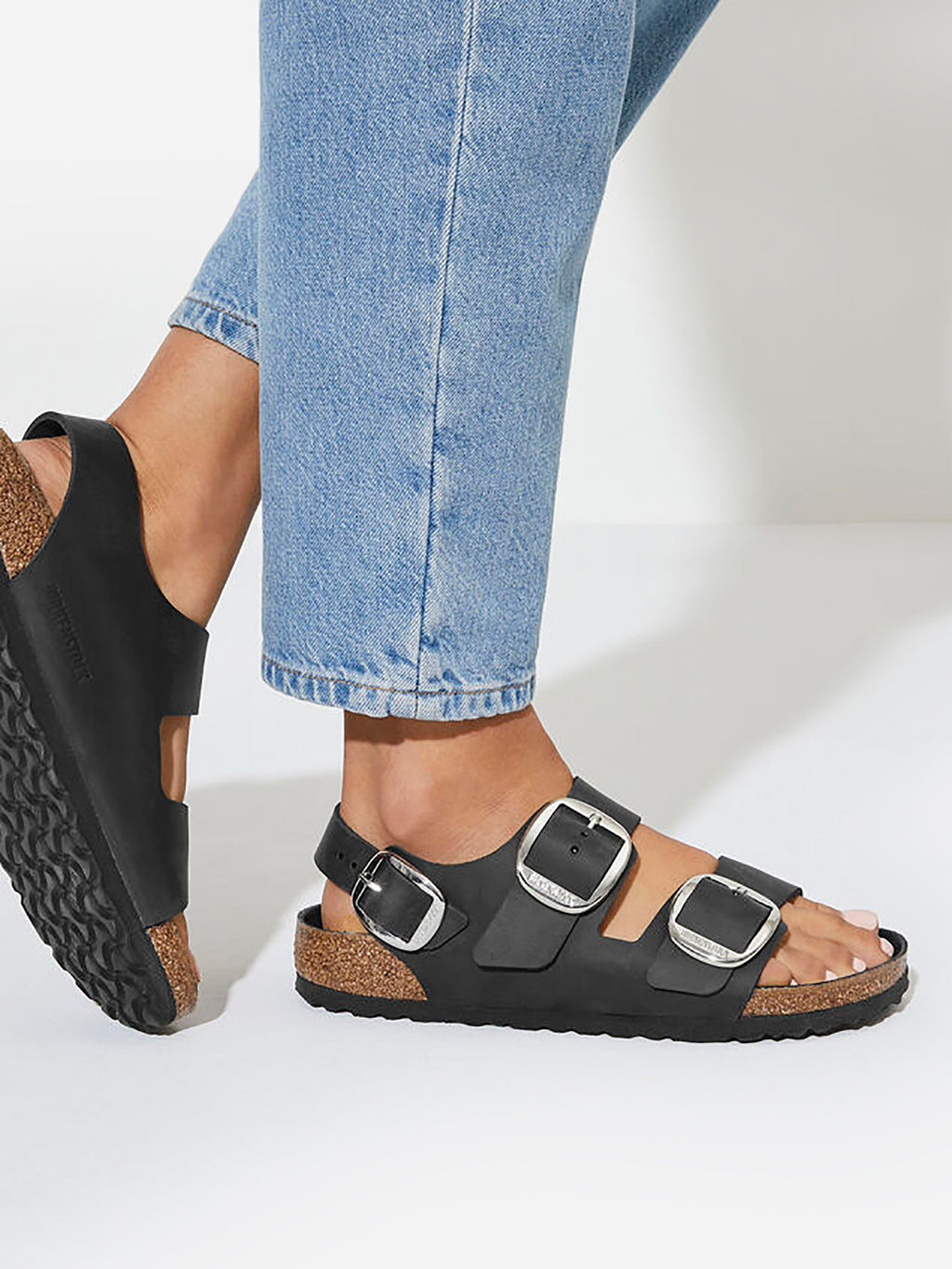 1024953xOILEDLEATHERBLACK-alt1