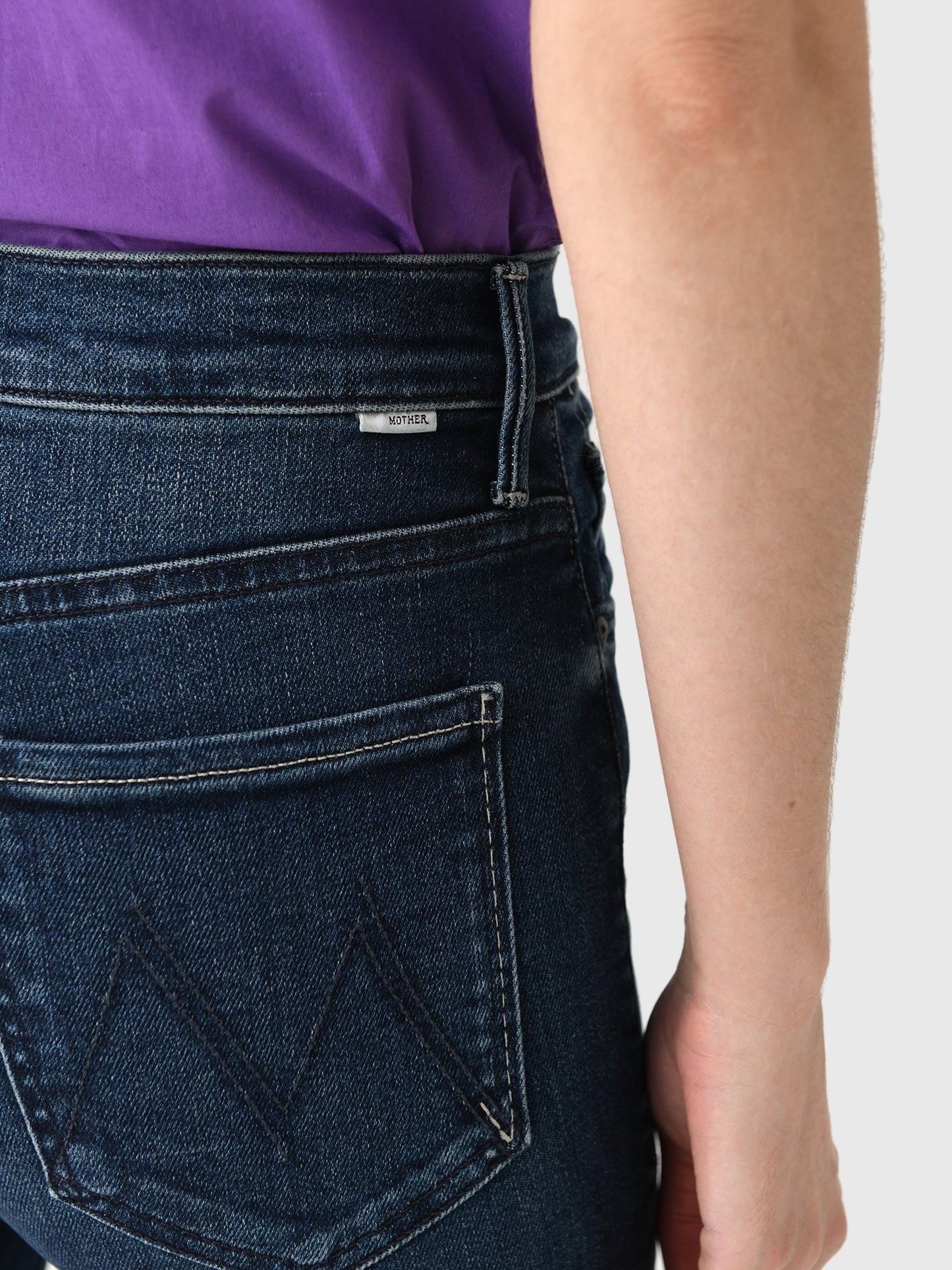 10424-2008xYOUREARIOT-alt4