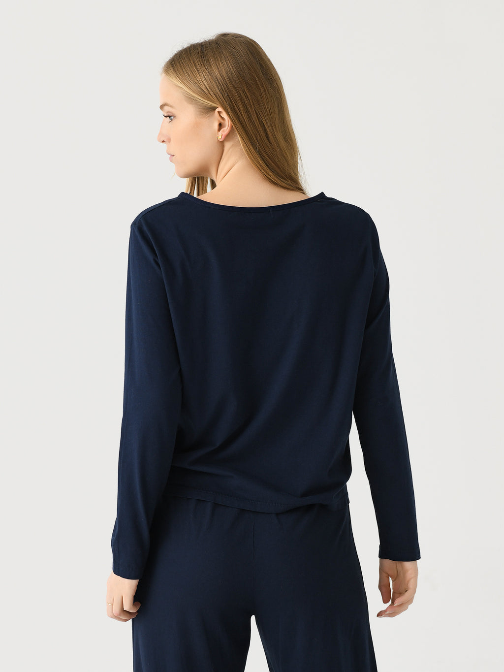 1050052NAVxNAVY-alt3