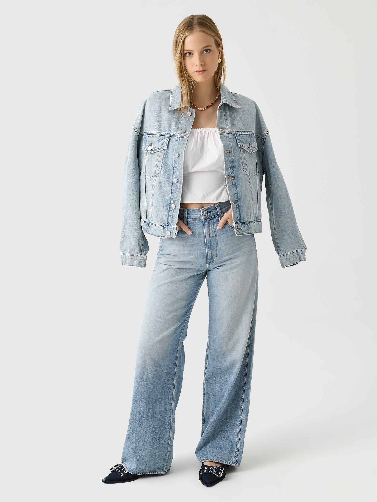 10511198WHTxWHITE-alt1