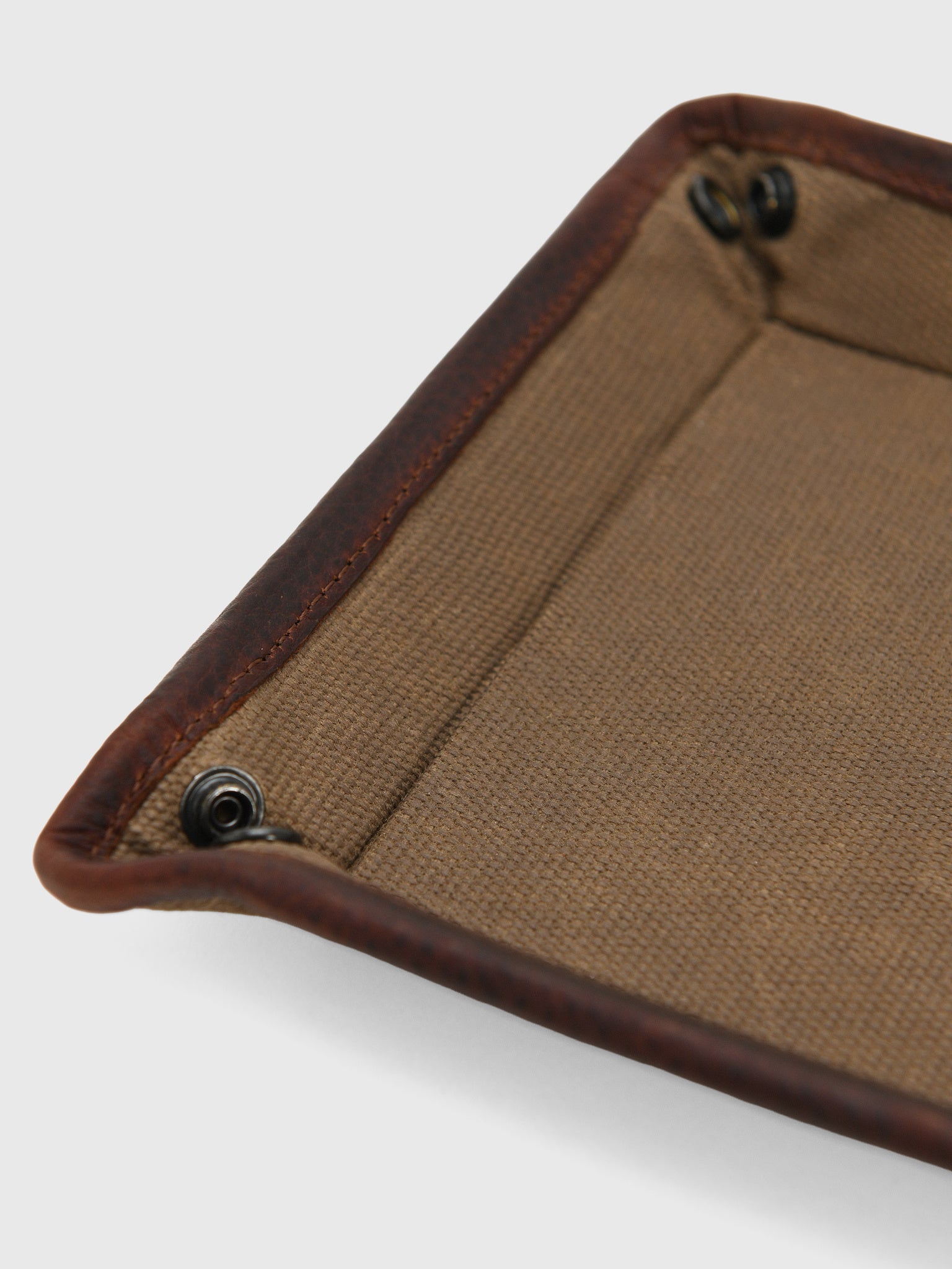 La Boma Waxed Canvas Valet Tray - Saint Bernard