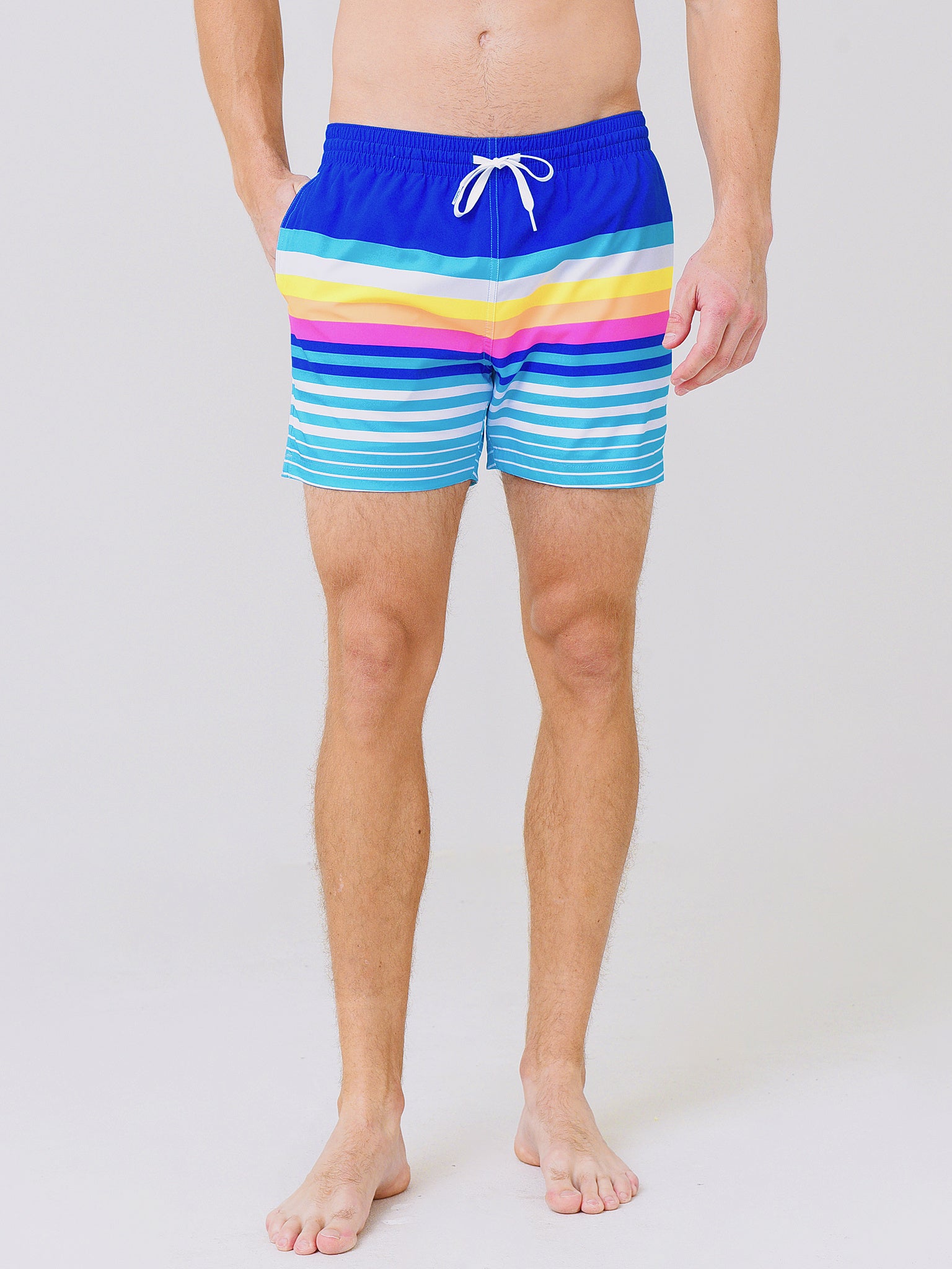 Chubbies Men's The Newports 5.5" Swim Trunk - Saint Bernard