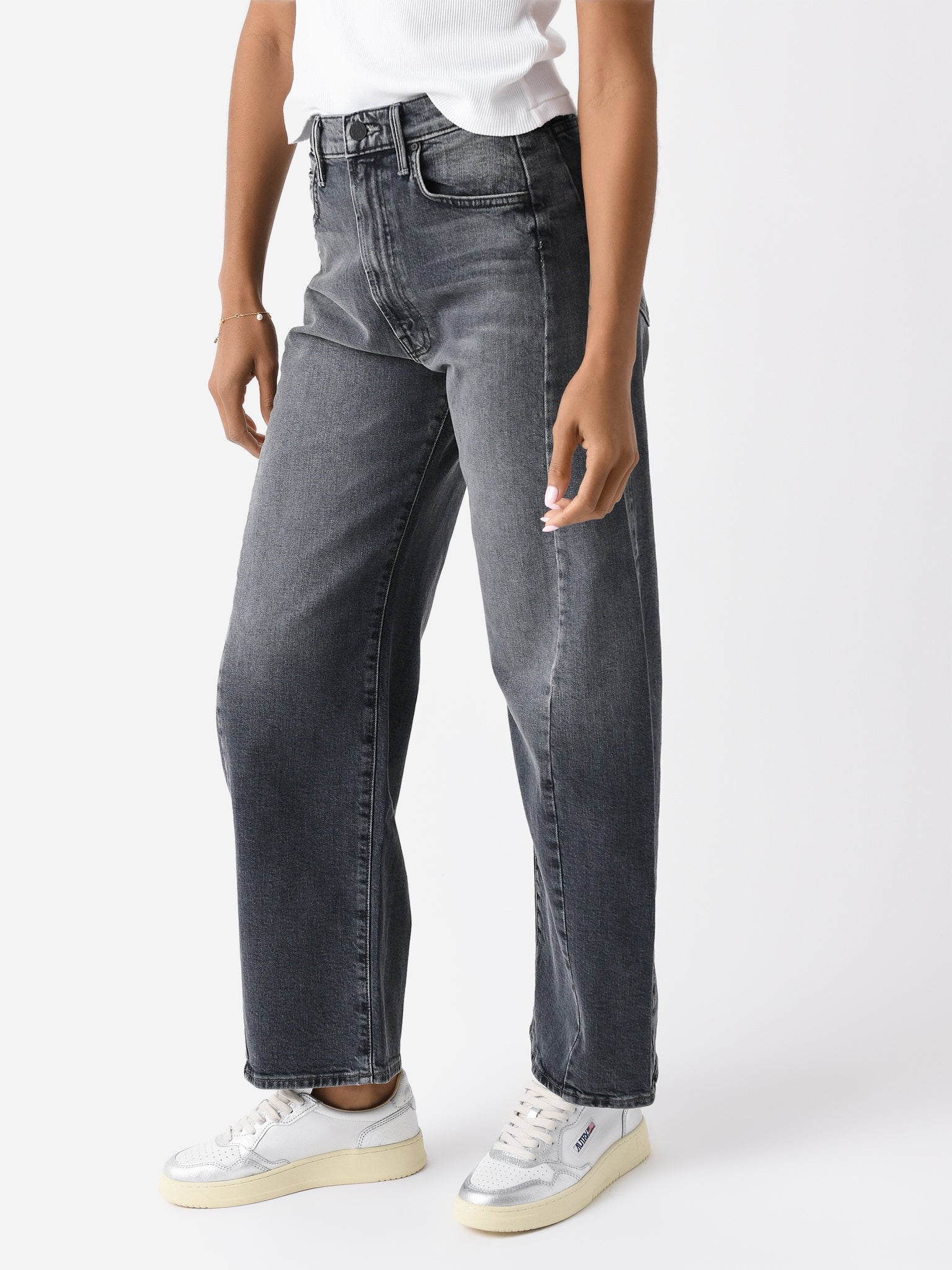 10996-515xOUTTASIGHT-alt2