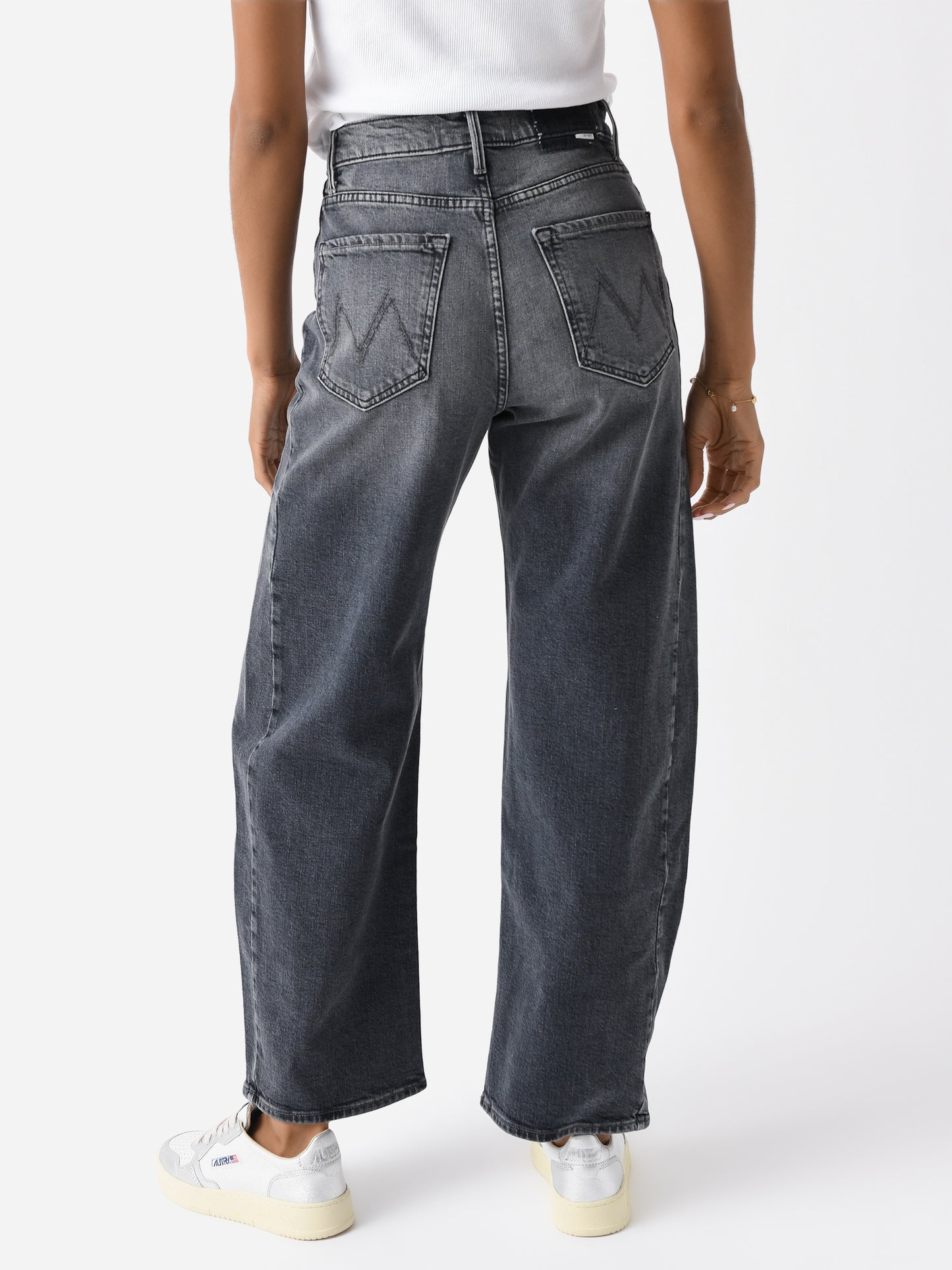 10996-515xOUTTASIGHT-alt3