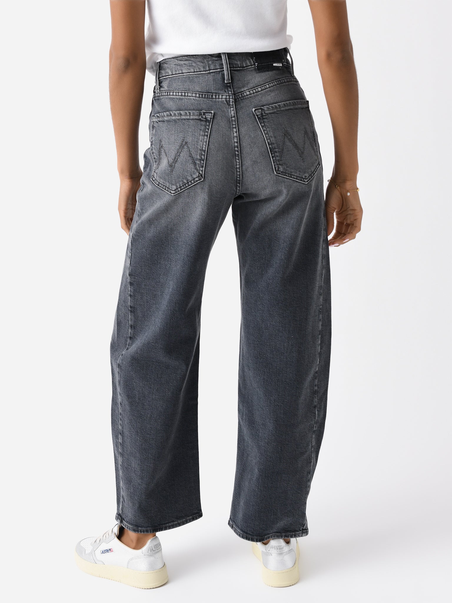 10996-515xOUTTASIGHT-alt3