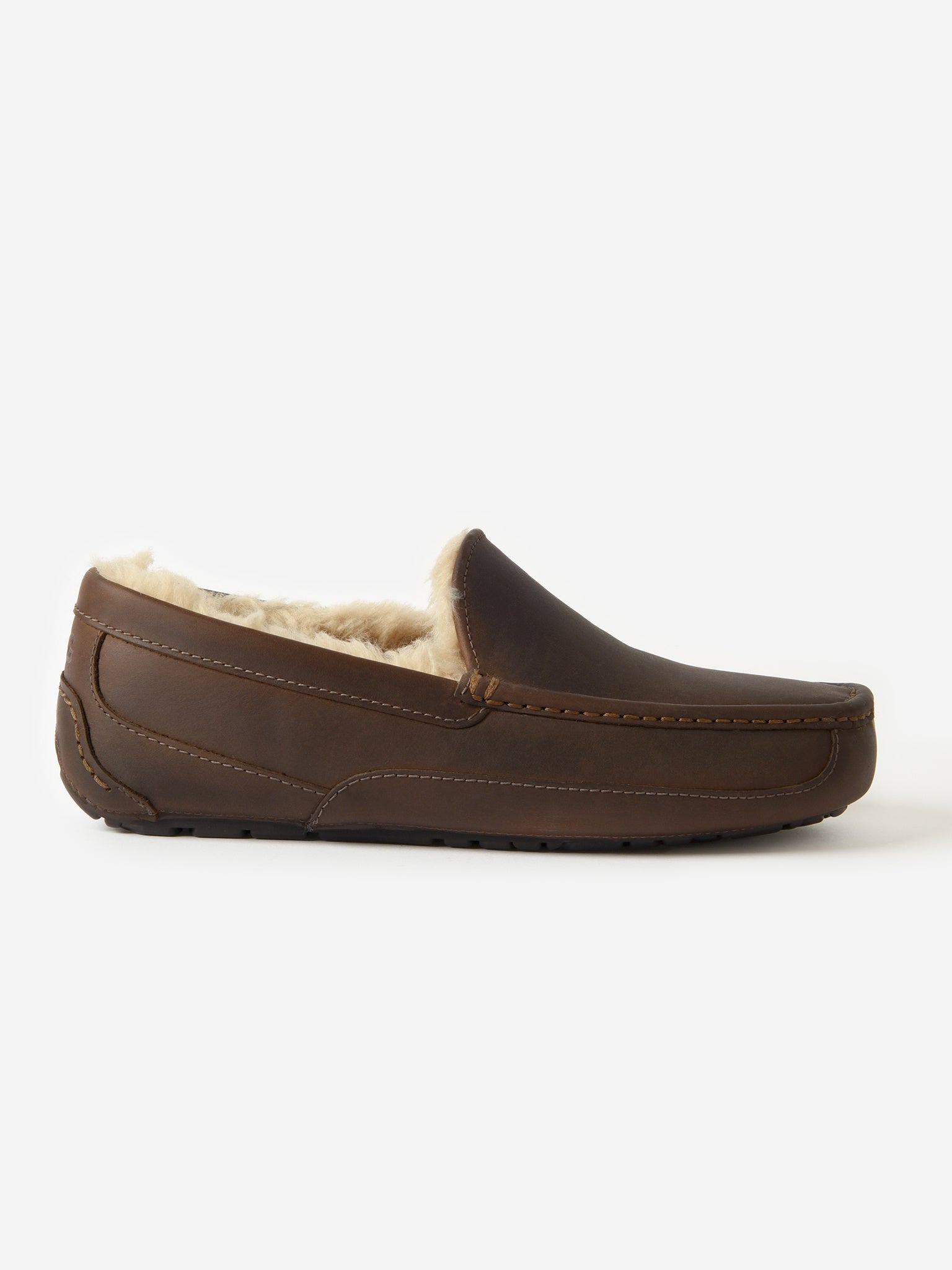 UGG Men's Ascot Matte Leather Slipper | $125.00 | Saint Bernard