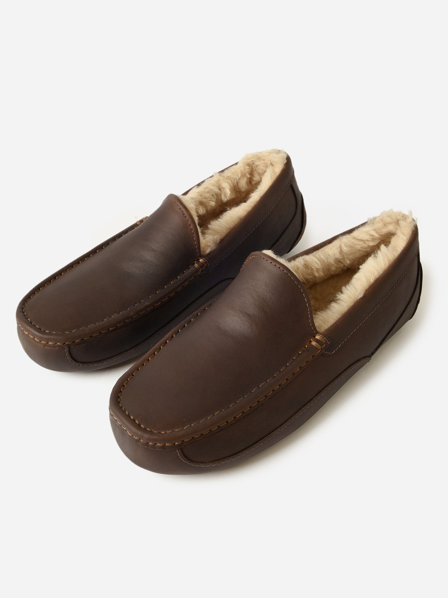 UGG Men's Ascot Matte Leather Slipper - Saint Bernard