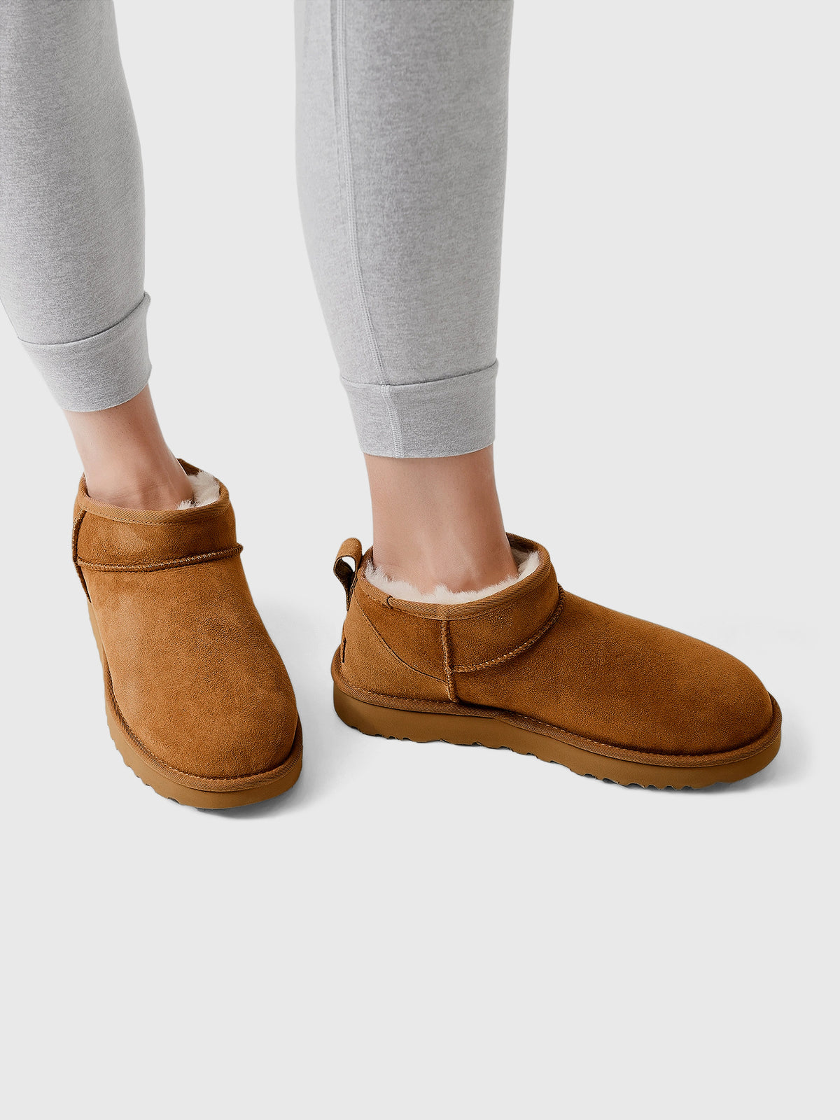 UGG Women's Classic Ultra Mini - Saint Bernard