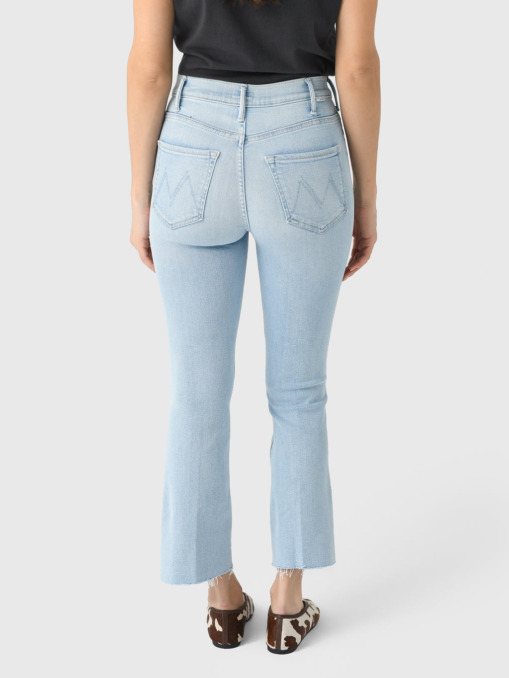 1117-1008xBALLSINYOURCOURT-alt3