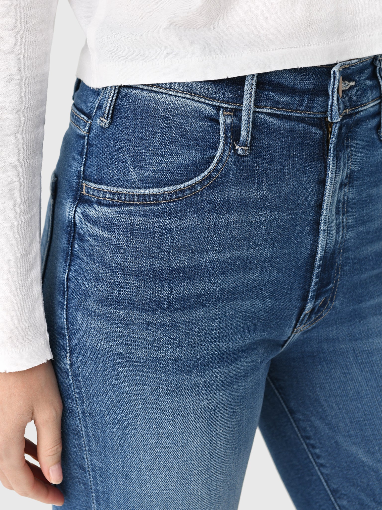 1117-1008xGRASPINGATSTRAWS-alt4