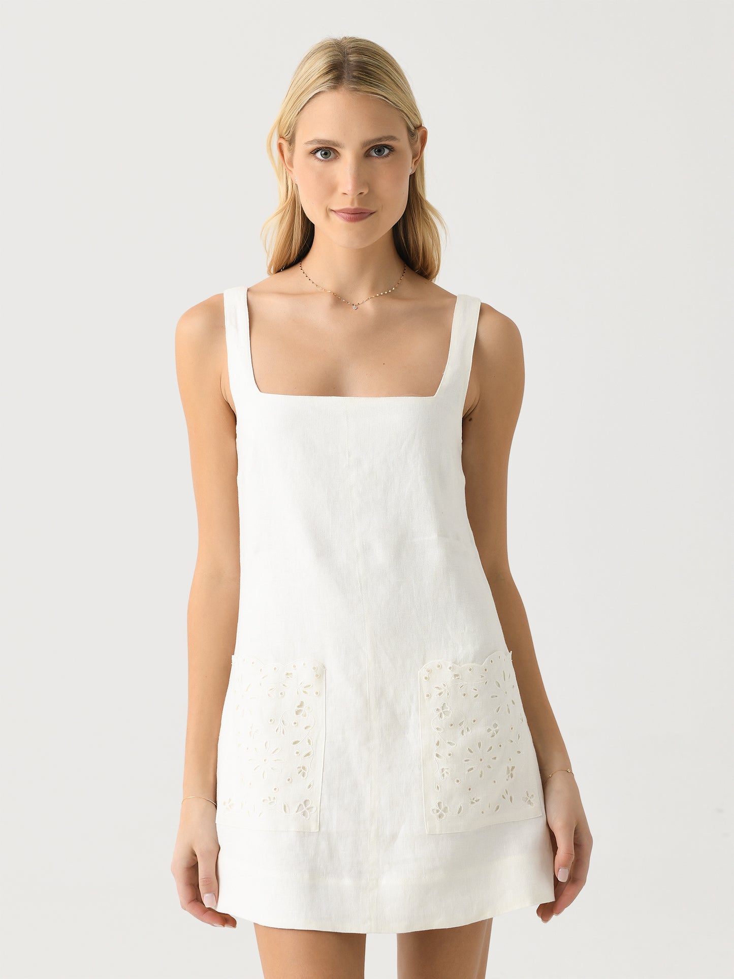 Peony Women's Embroidered Shift Mini Dress - Saint Bernard
