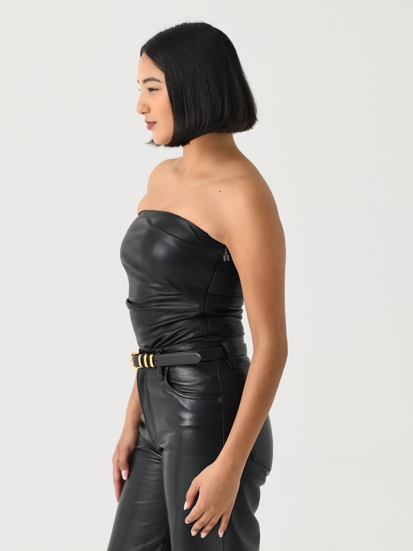 113044100xBLACK-alt3