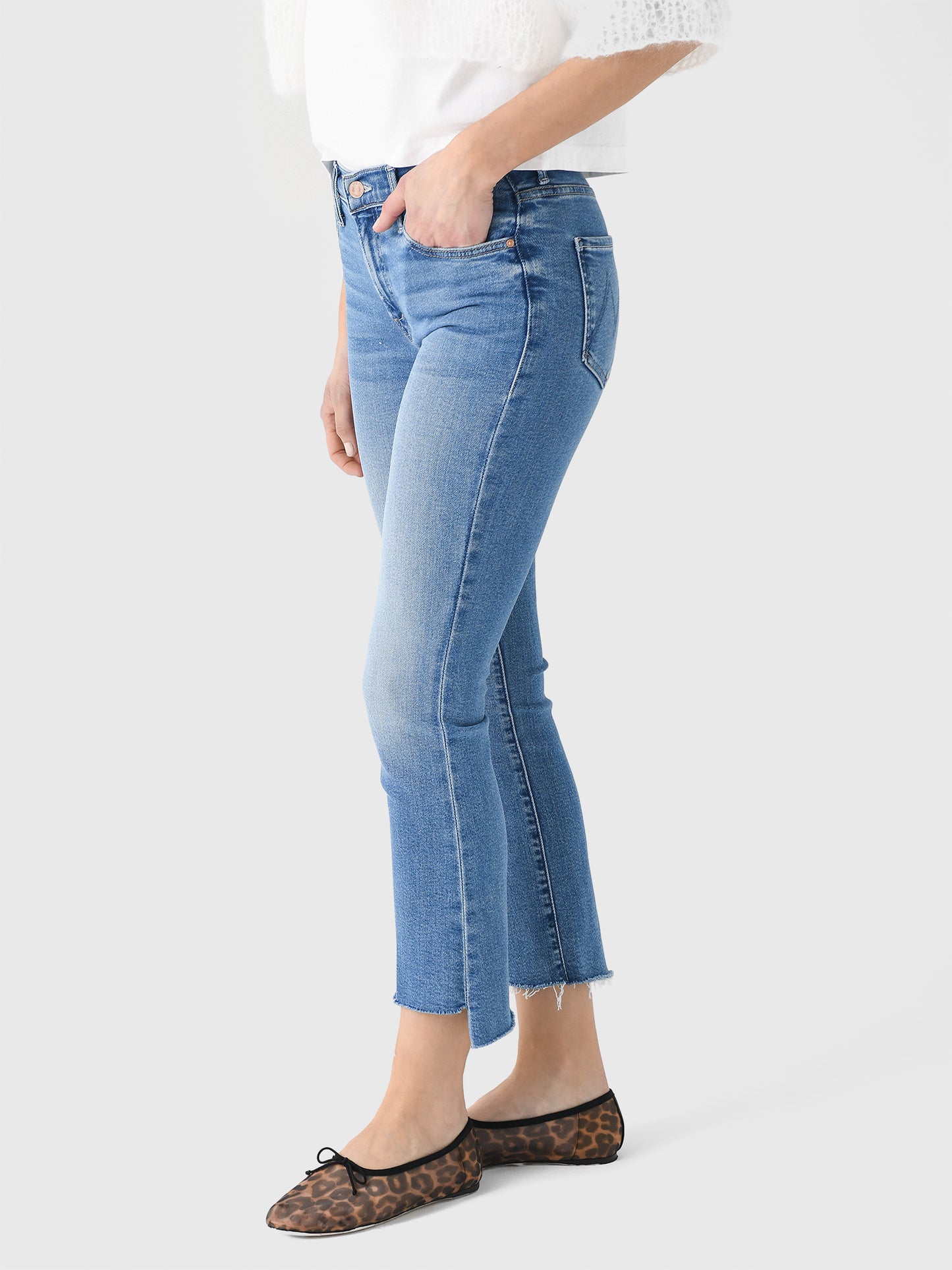 1157-1008xOUTOFTHEBLUE-alt2