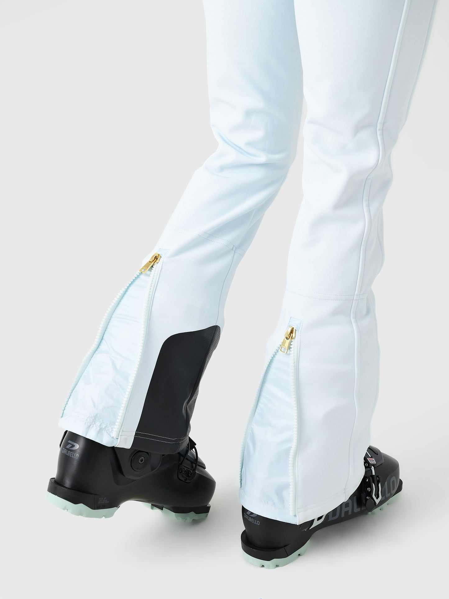 1162-9562x316COOLBLUE-alt4