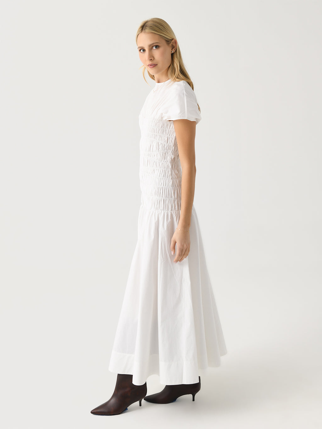 1162xWHITE-alt1