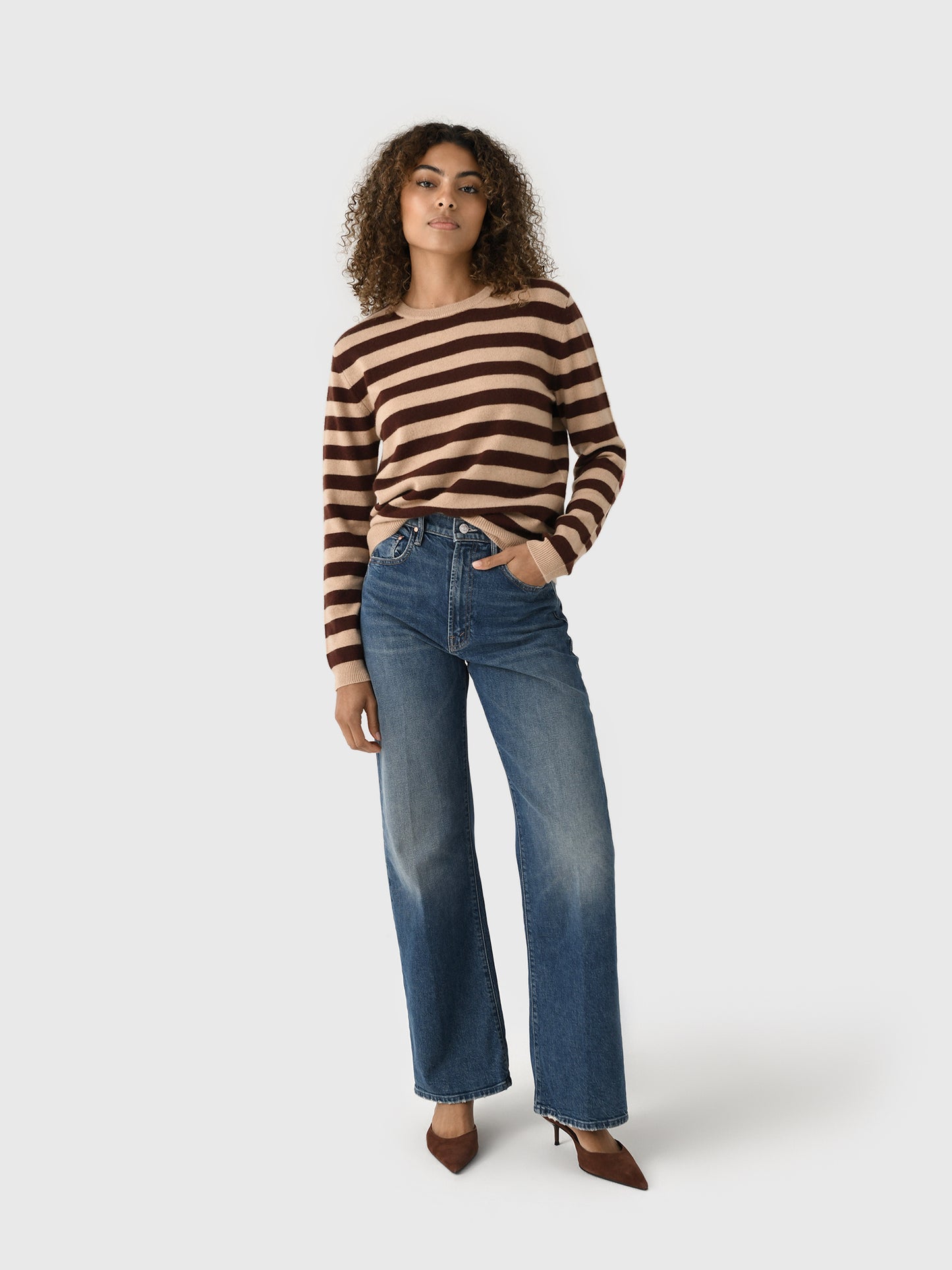 1222_231_AW25xCAMELCOCOARED-alt1