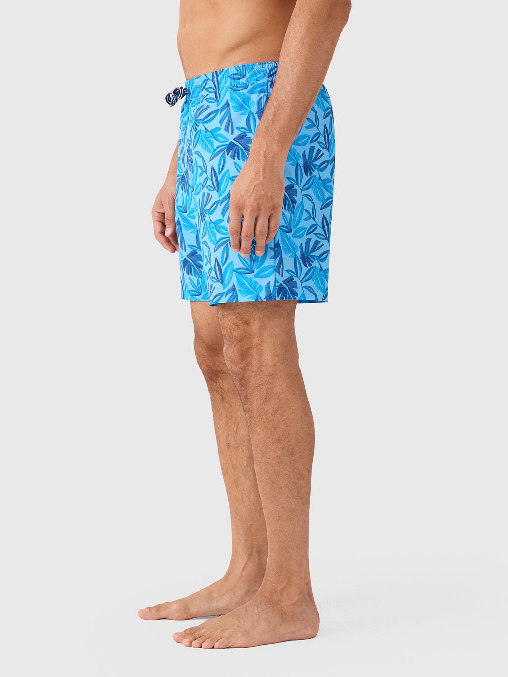 Southern Tide Men's Island Fronds Maritime Swim Trunk - Saint Bernard