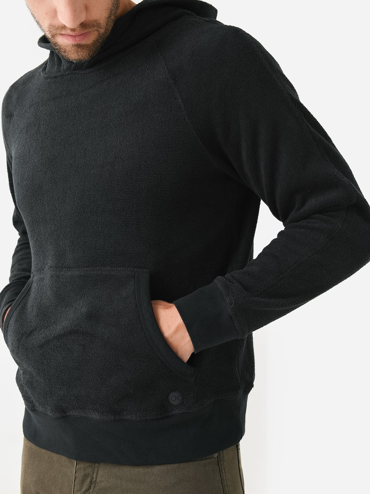 1260019xPITCHBLACK-alt1