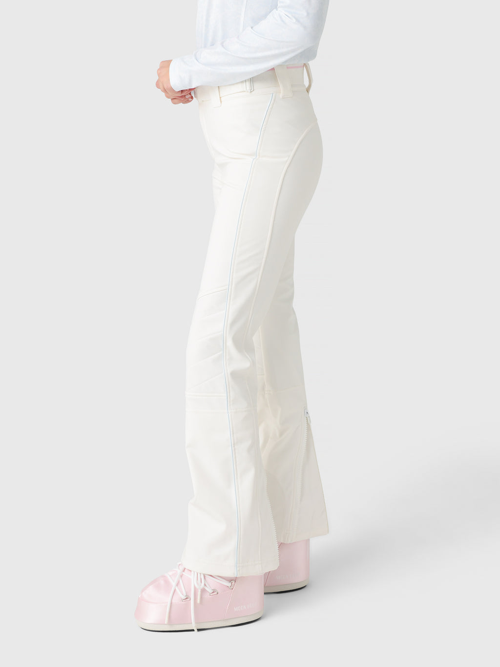 1478-8343x745CLOUDDANCER-alt2