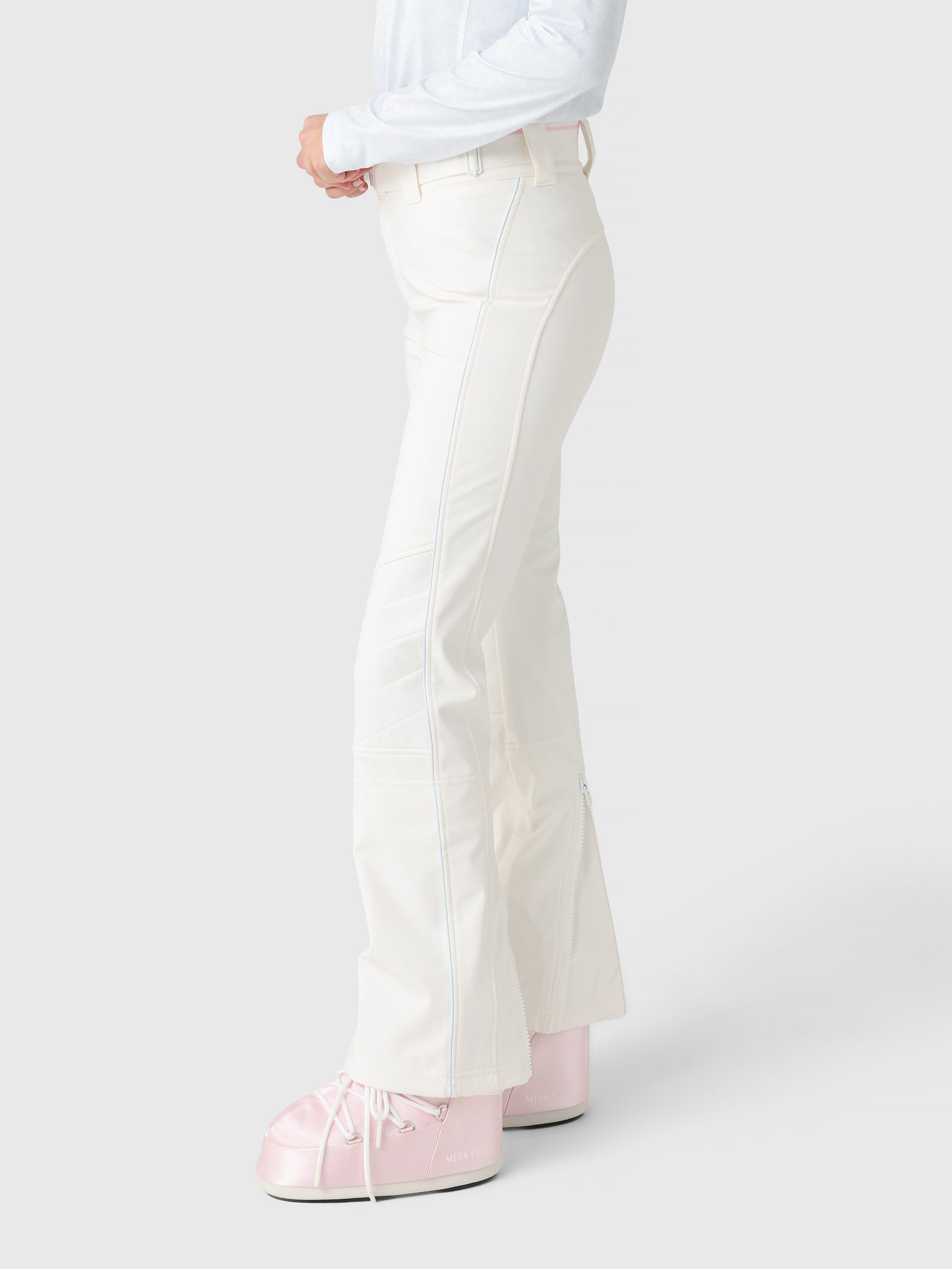 1478-8343x745CLOUDDANCER-alt2