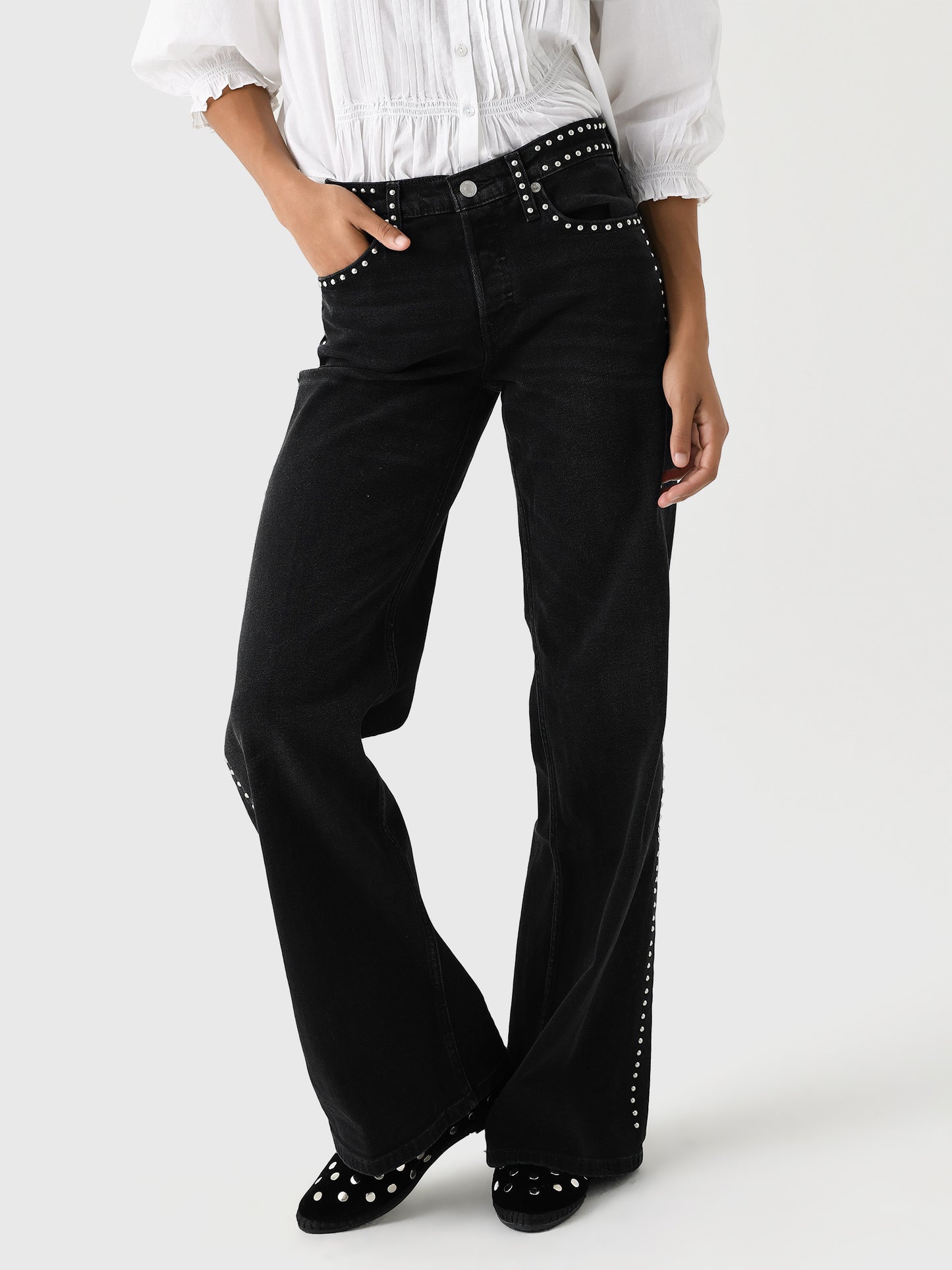 Re/Done Women's Studded Mid Rise Wide Leg Jean - Saint Bernard