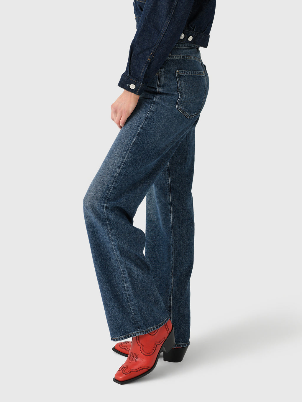 1746C-3028xWESTWOOD-alt2