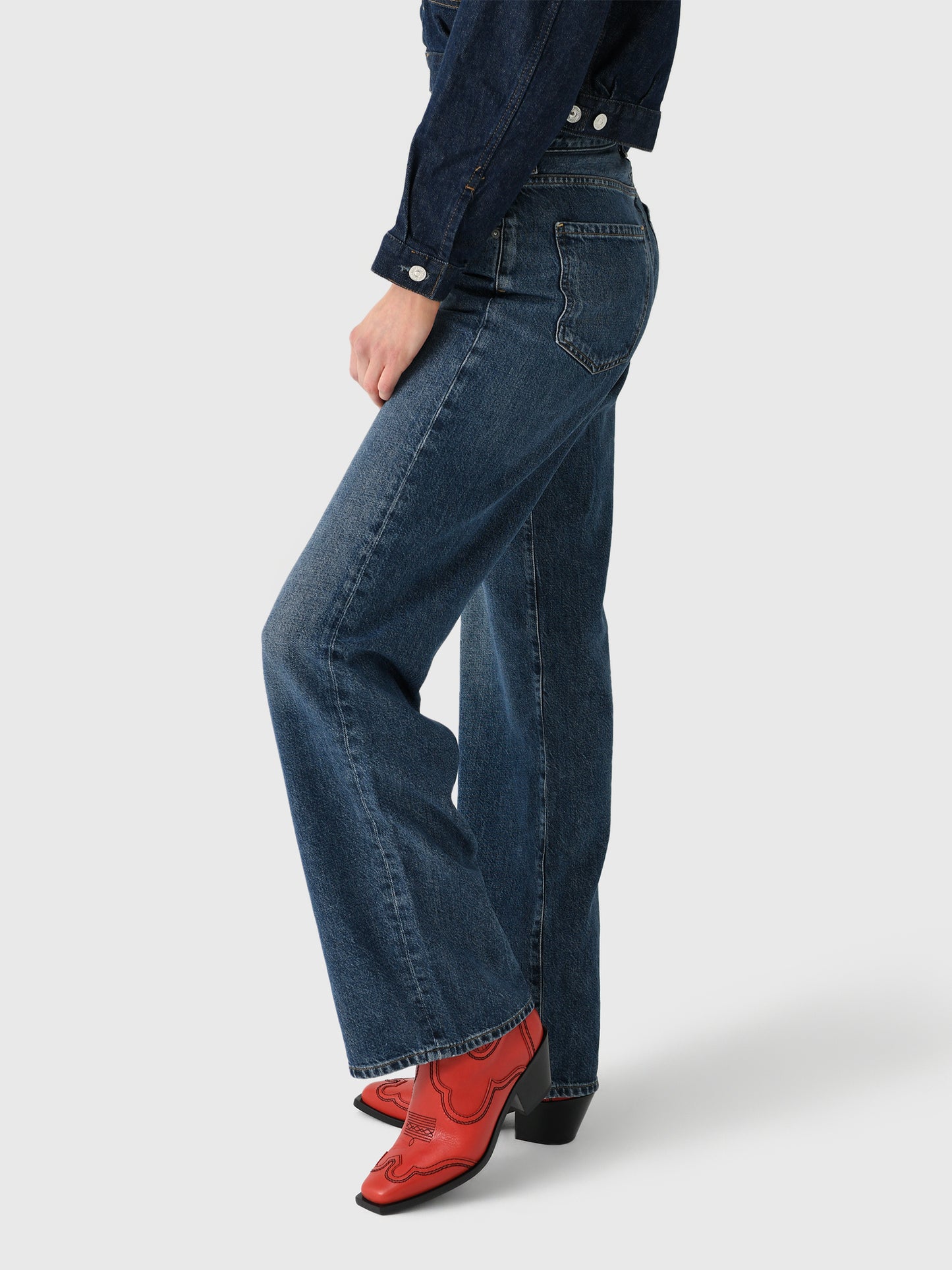 1746C-3028xWESTWOOD-alt2