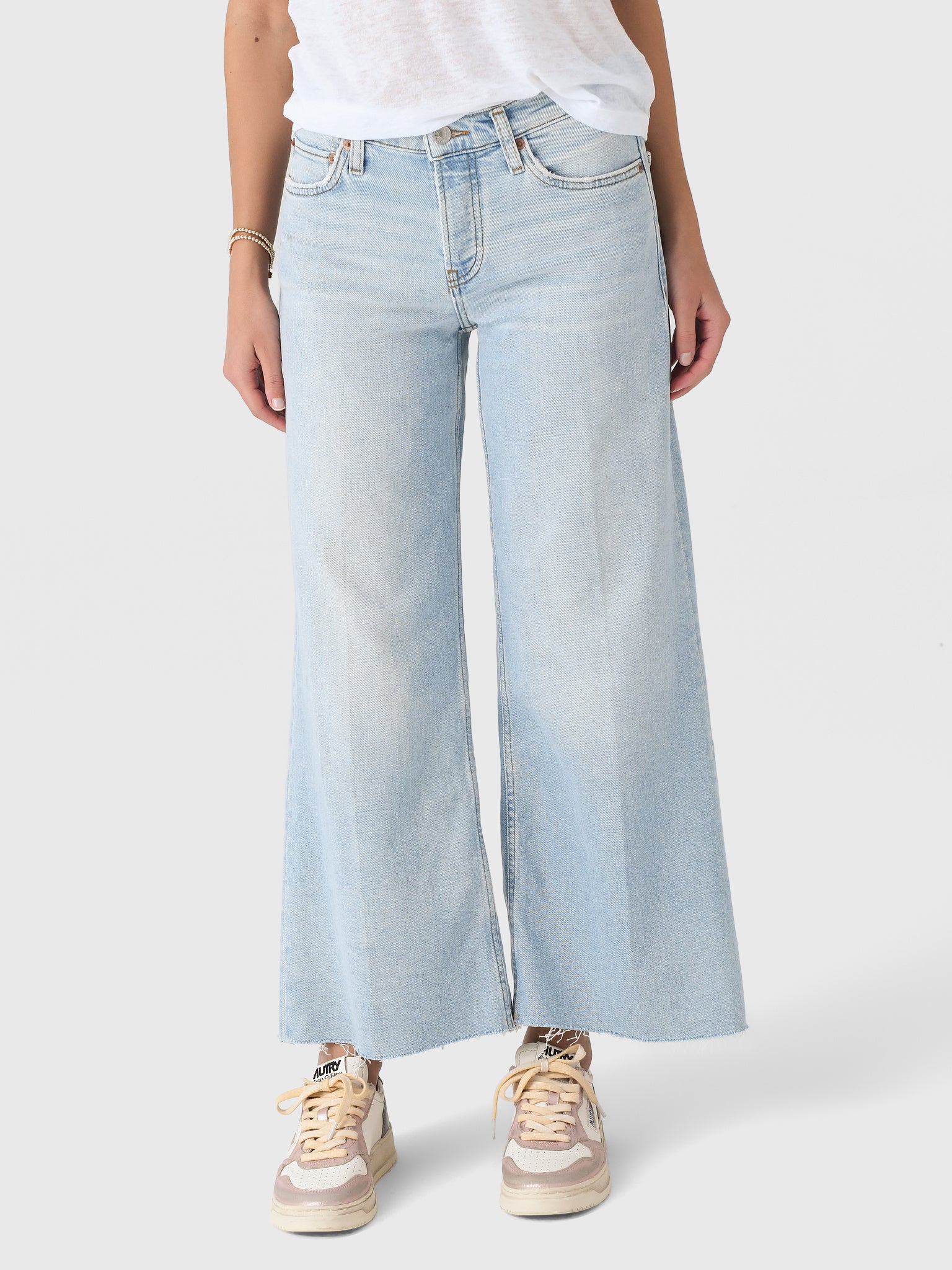 Re/Done Women's Mid Rise Wide Leg Crop Jean - Saint Bernard