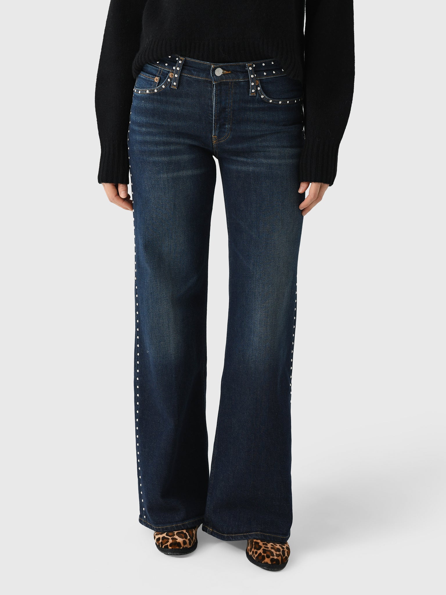 Re/Done Women's Studded Mid Rise Wide Leg Jean - Saint Bernard