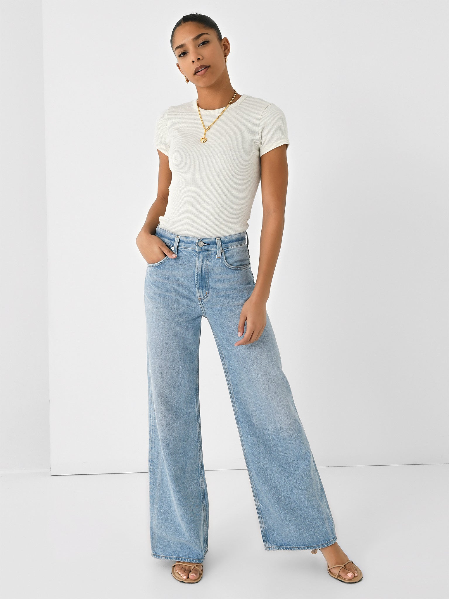 1984-3028xALEMAYDE-alt1