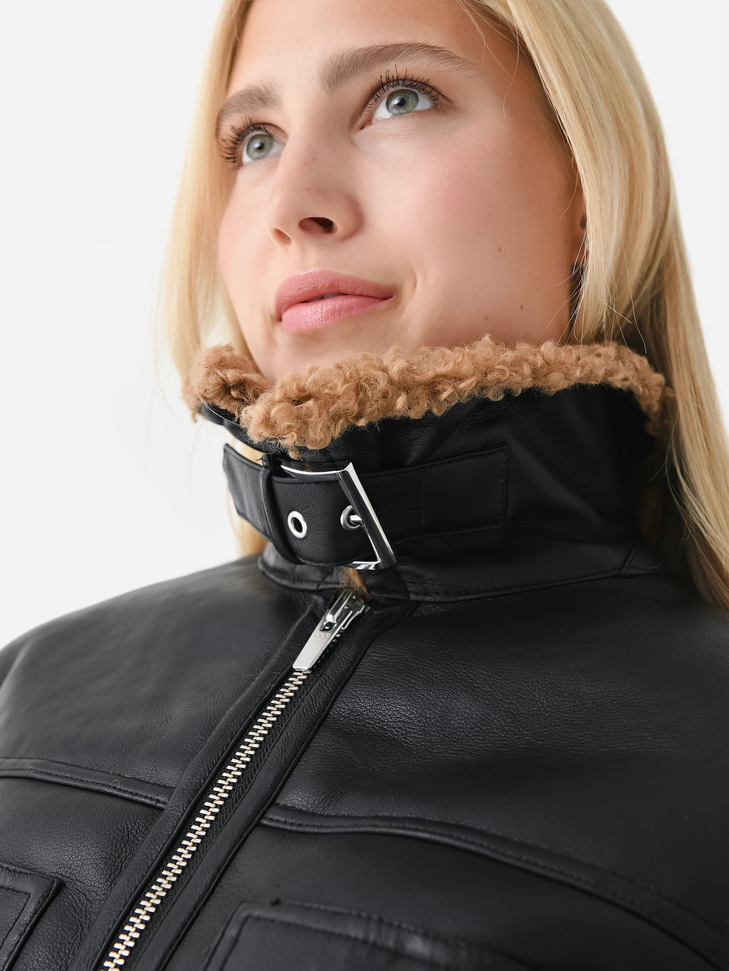 1JAKT00749xBLACKBOWN-alt4