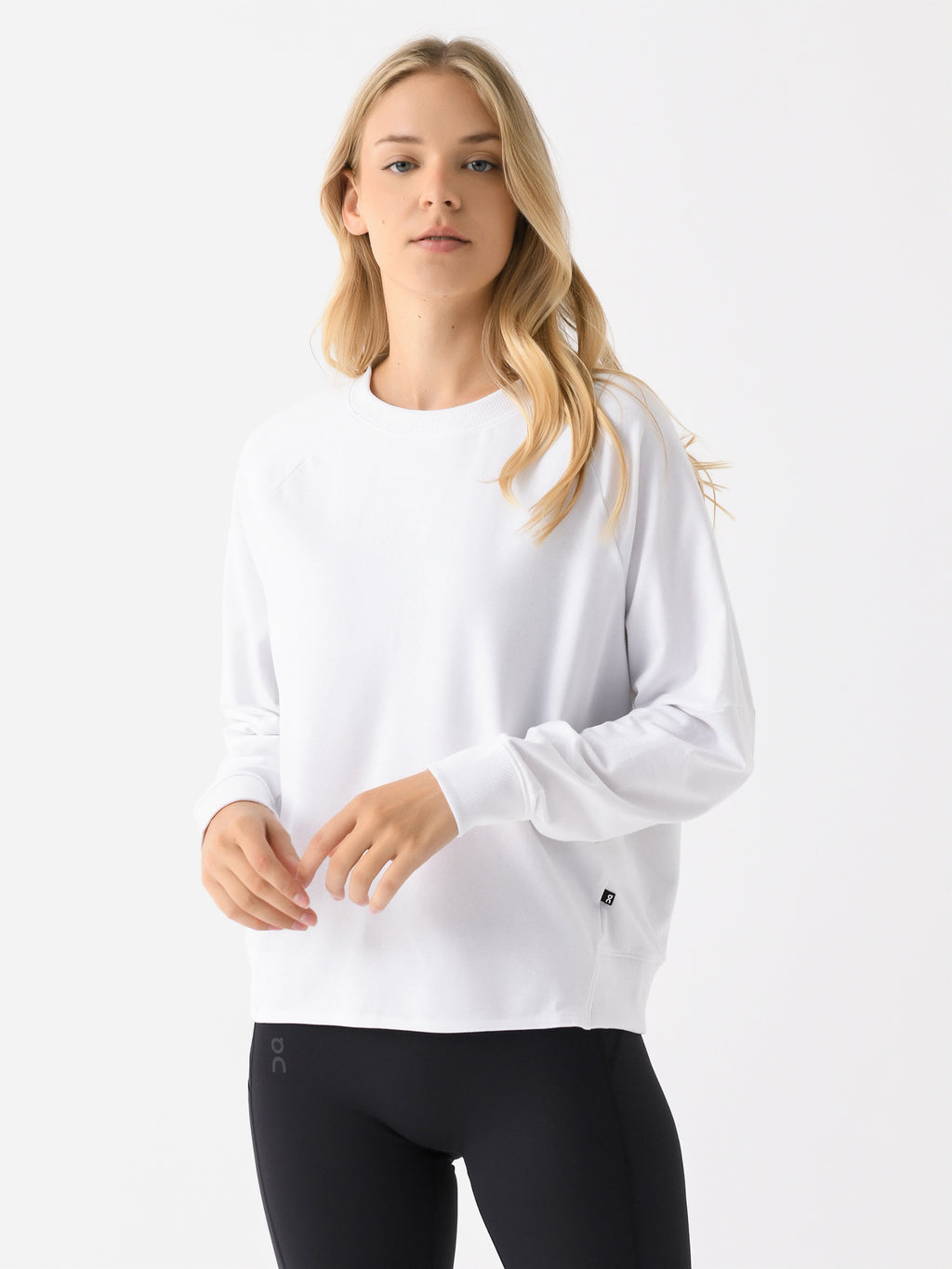 ON Women's Movement Crew - Saint Bernard