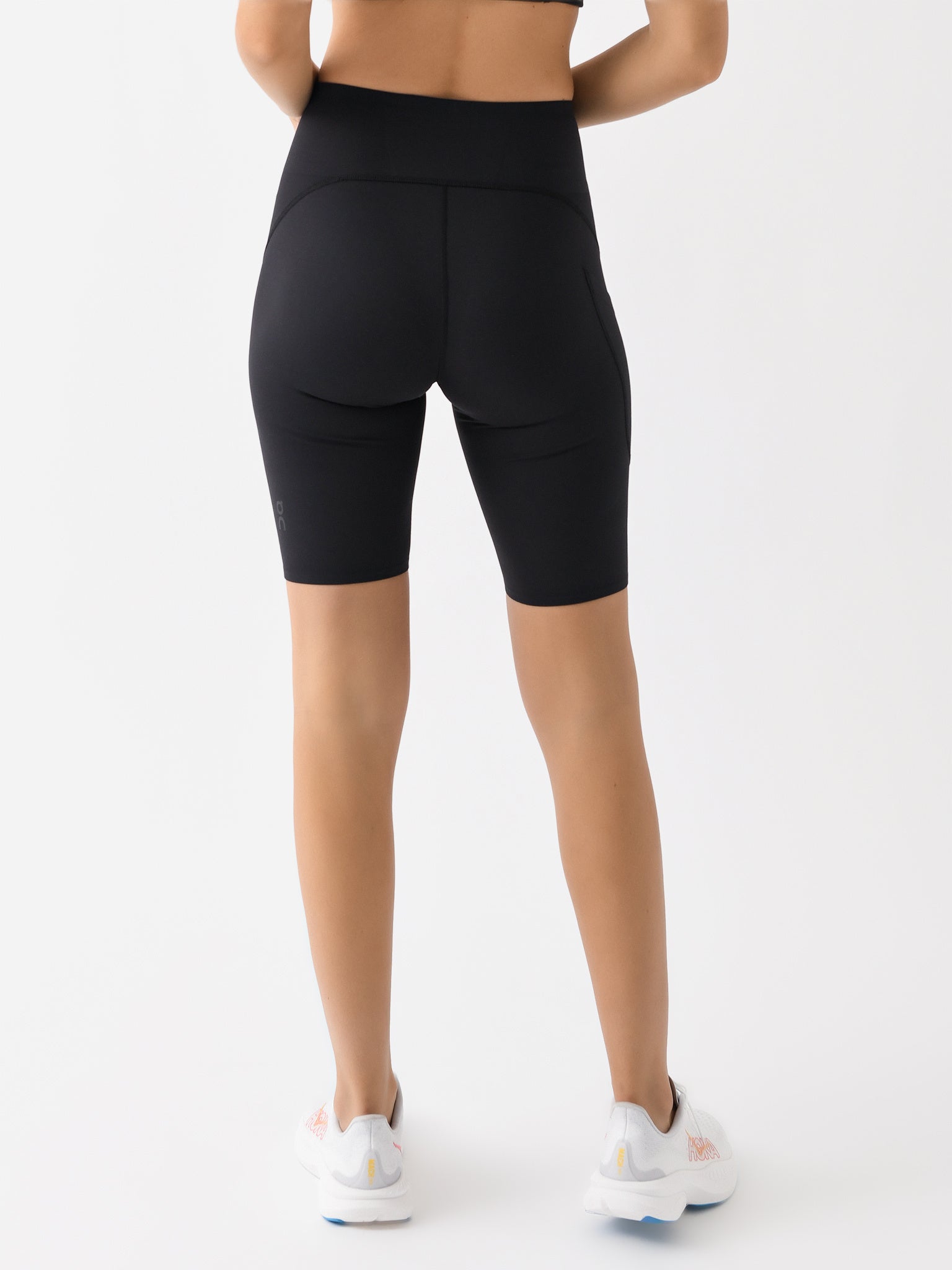 1WE11910553xBLACK-alt3