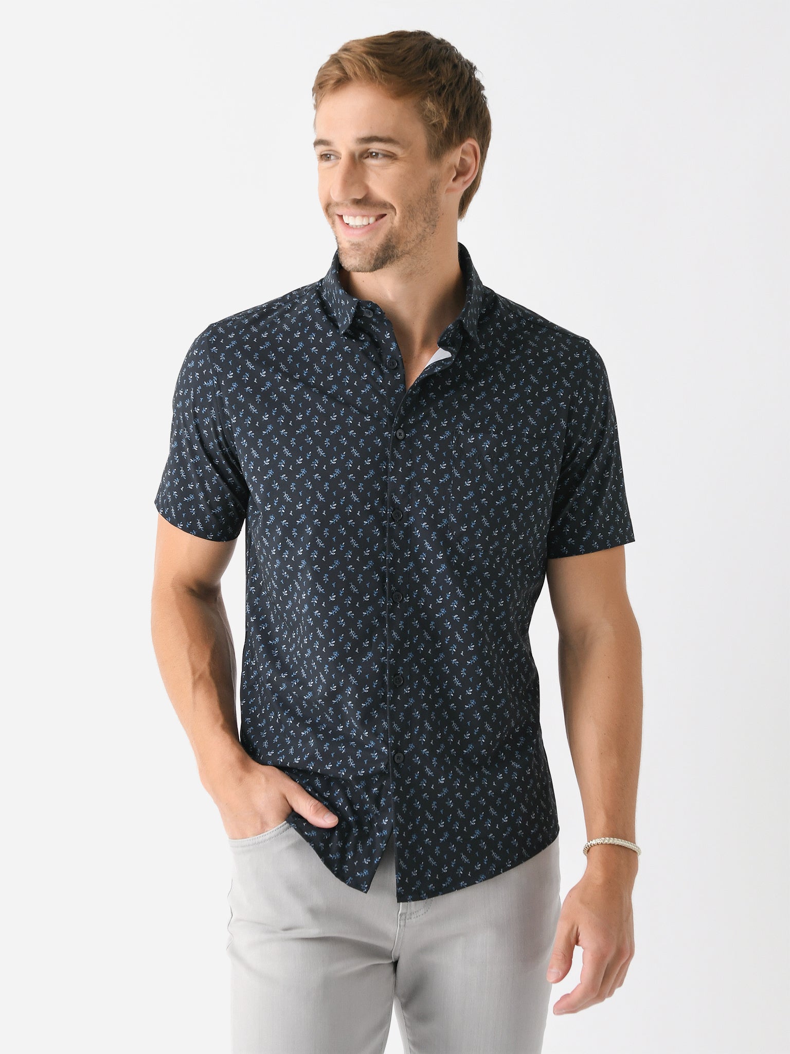 Mizzen+Main Men's Trim Leeward Short Sleeve Button-Down Shirt - Saint Bernard