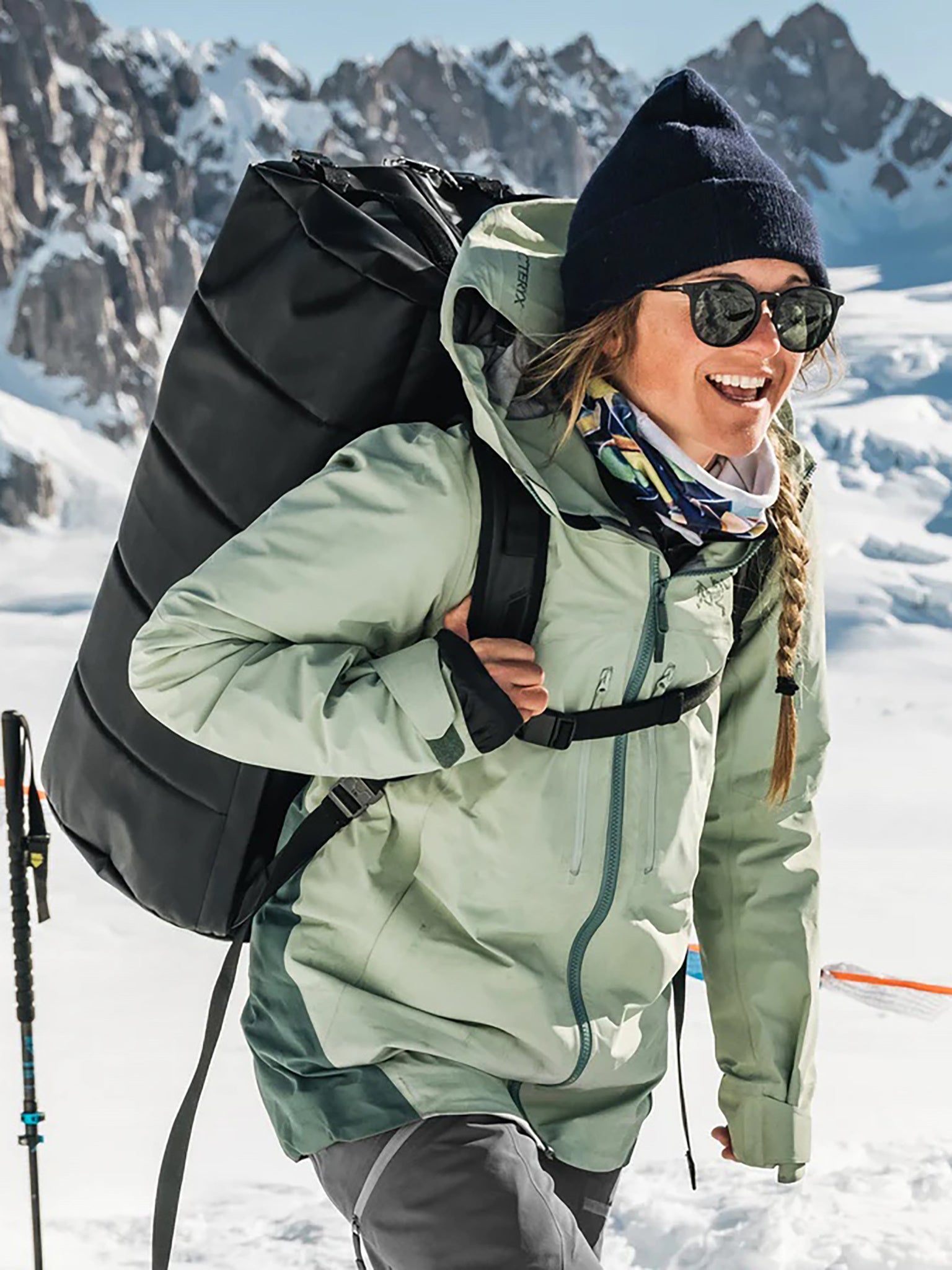 2000271004901xBLACKOUT-alt3