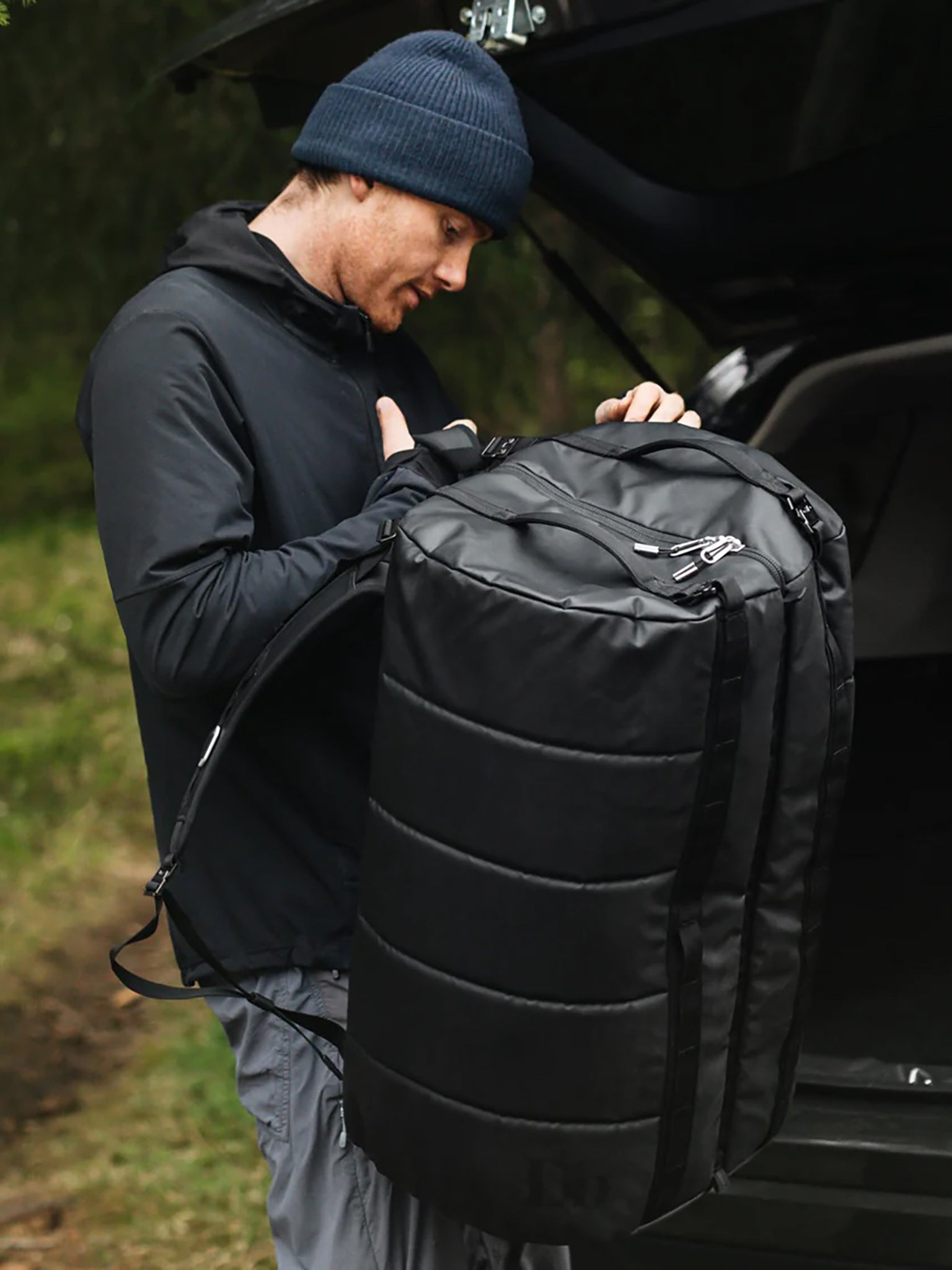 2000273300901xBLACKOUT-alt3