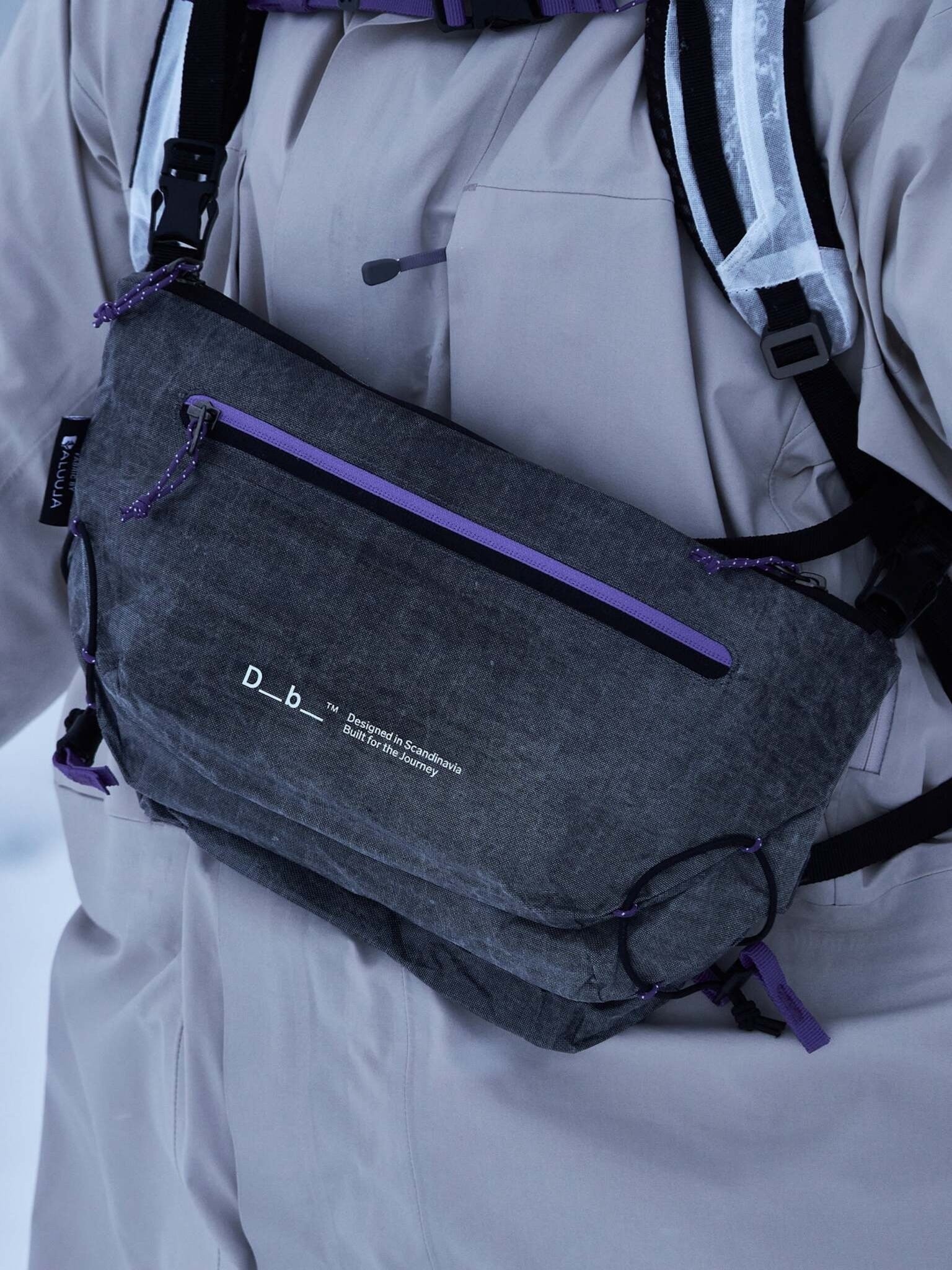 DB Journey Weigh Lighter Sling Bag 10L - Saint Bernard