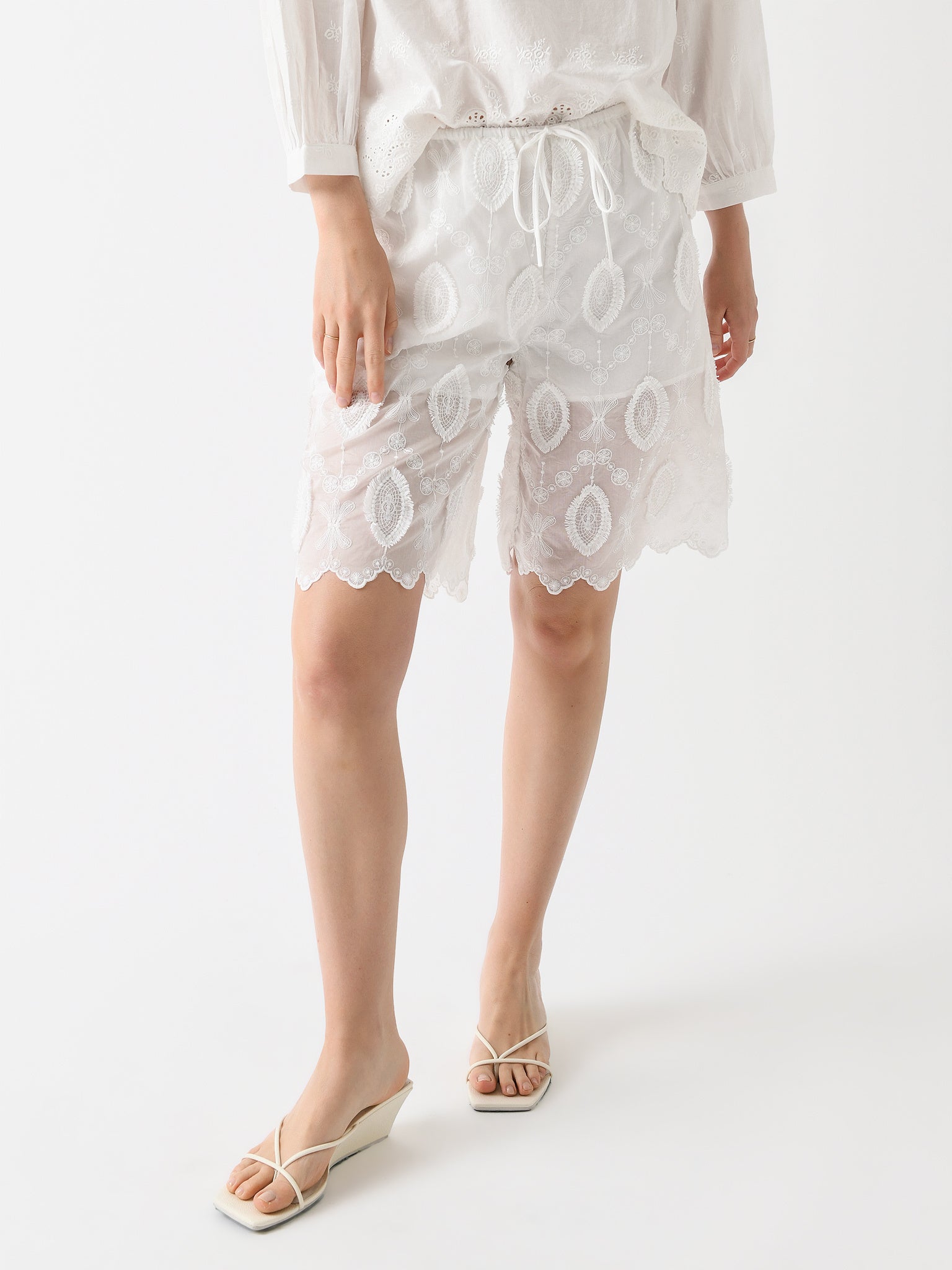 The Garment Women's Afrodite Short - Saint Bernard