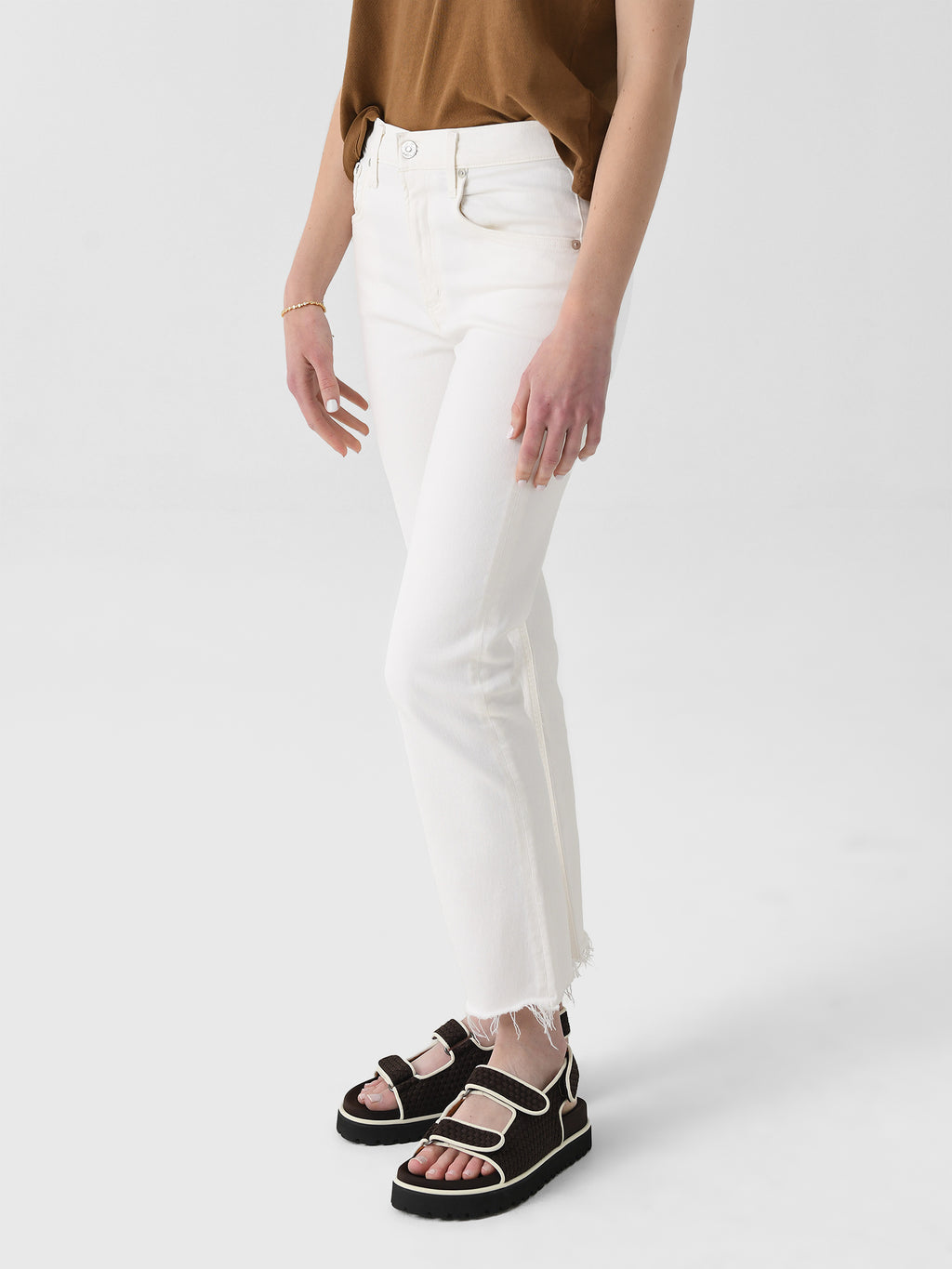 2030-1816xSOFTWHITE-alt2