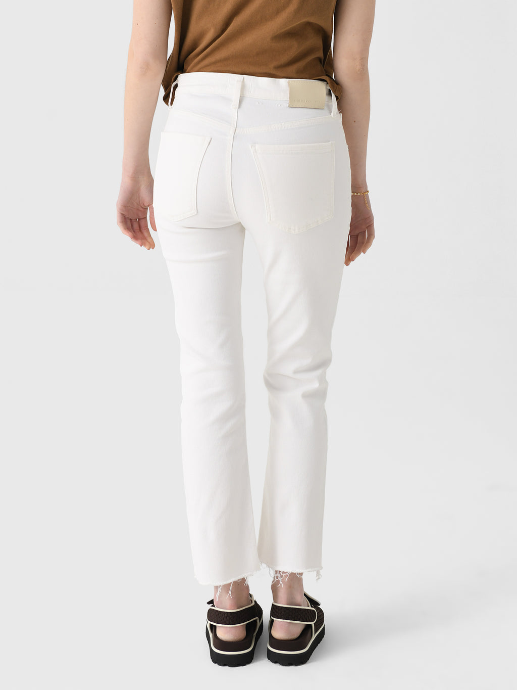 2030-1816xSOFTWHITE-alt3