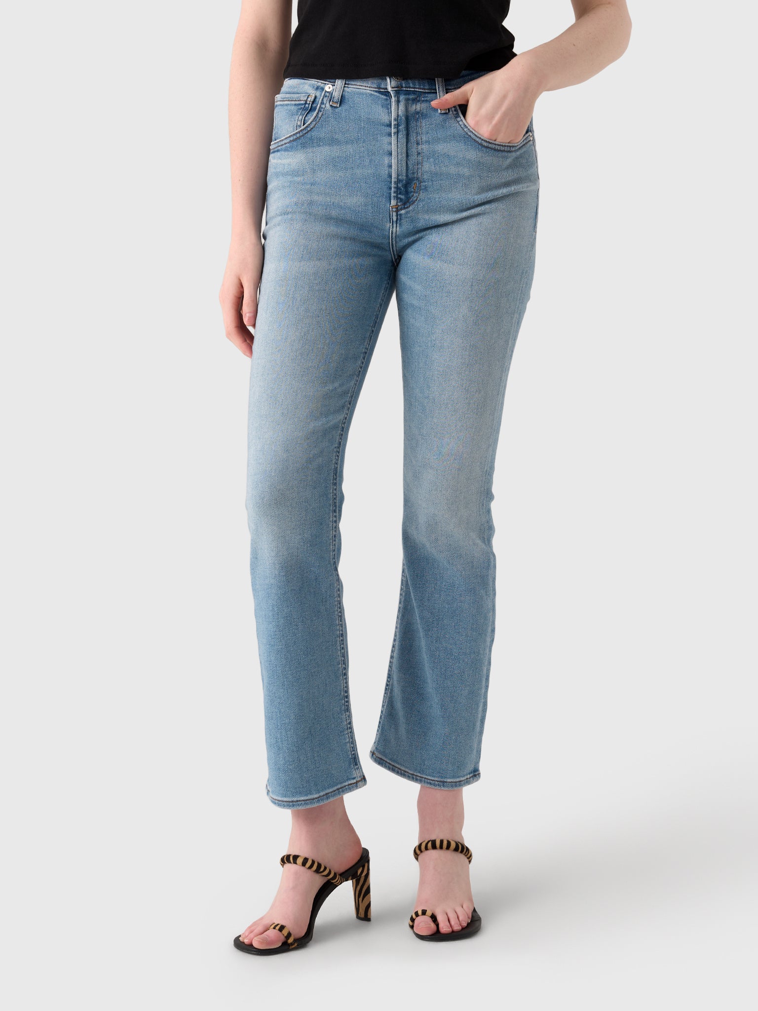 Citizens Of Humanity Women's Isola Cropped Boot Jean - Saint Bernard