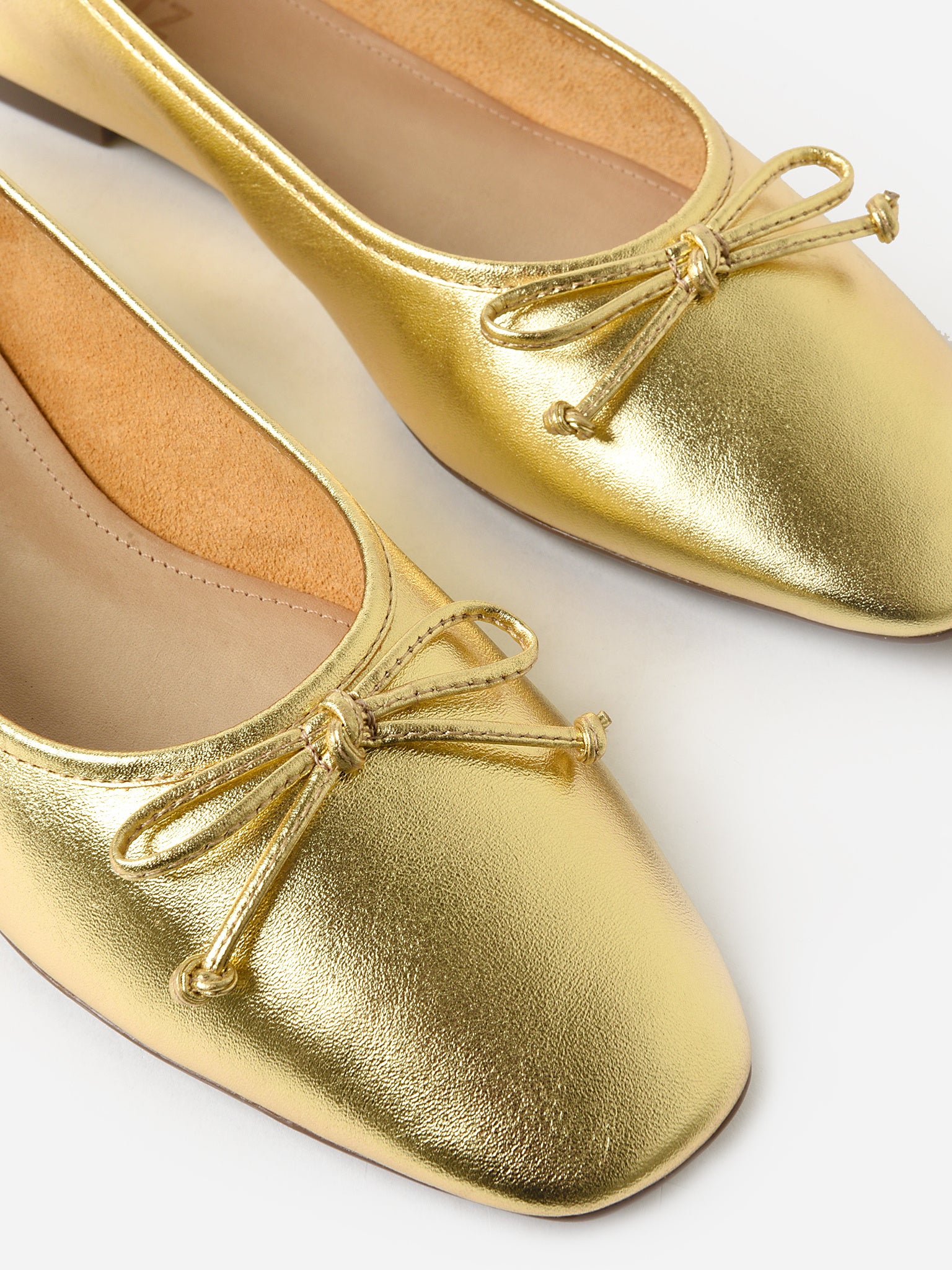 207100050xOUROCLAROORCH-alt2