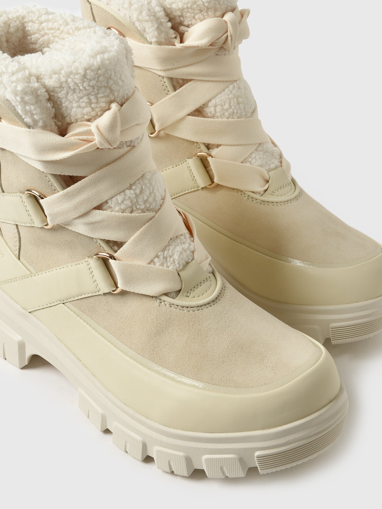 2082941-292xHONEYWHITECHALK-alt3