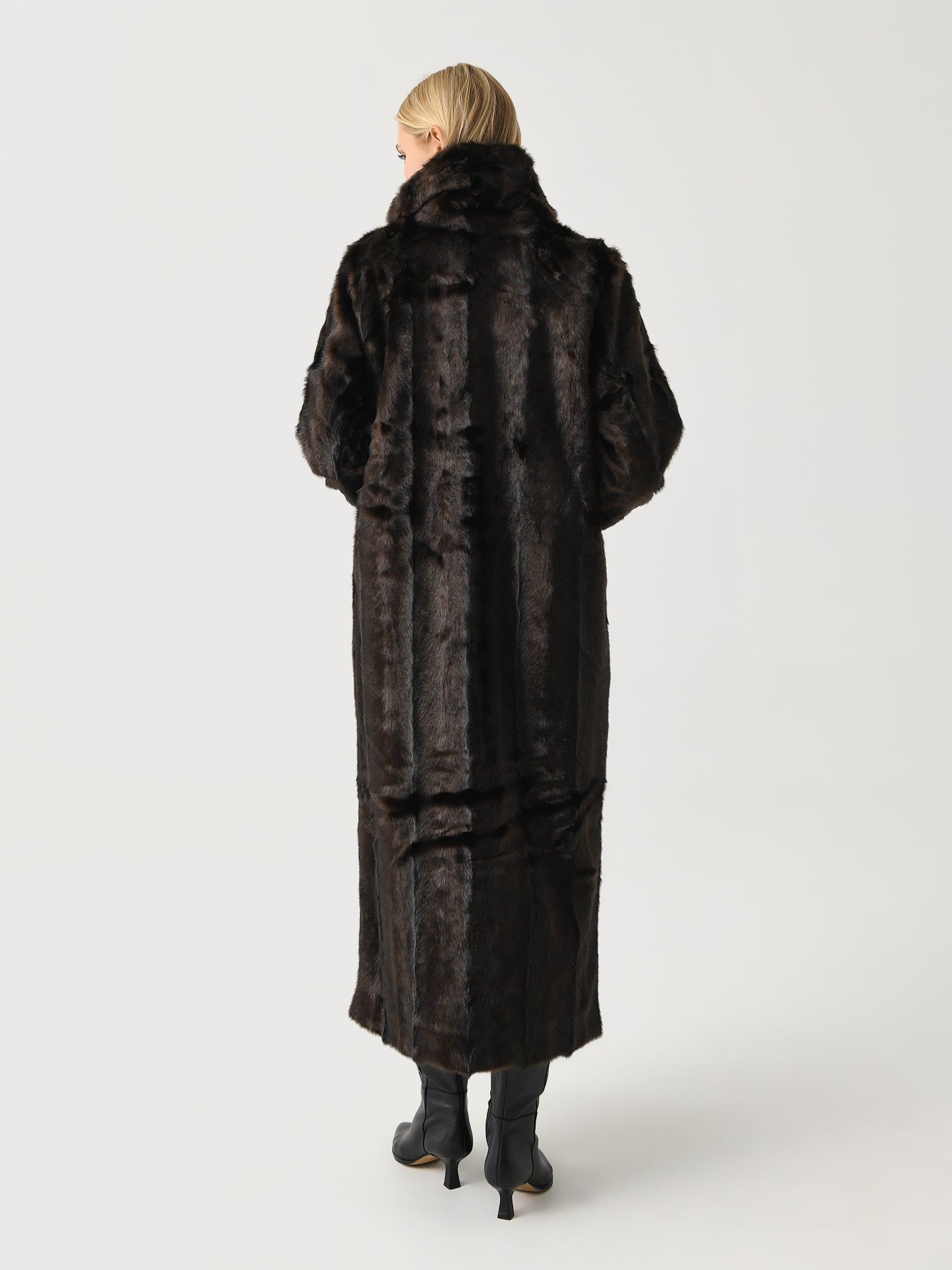 The Garment Women's Dixie Faux Fur Coat | $895.00 | Saint Bernard