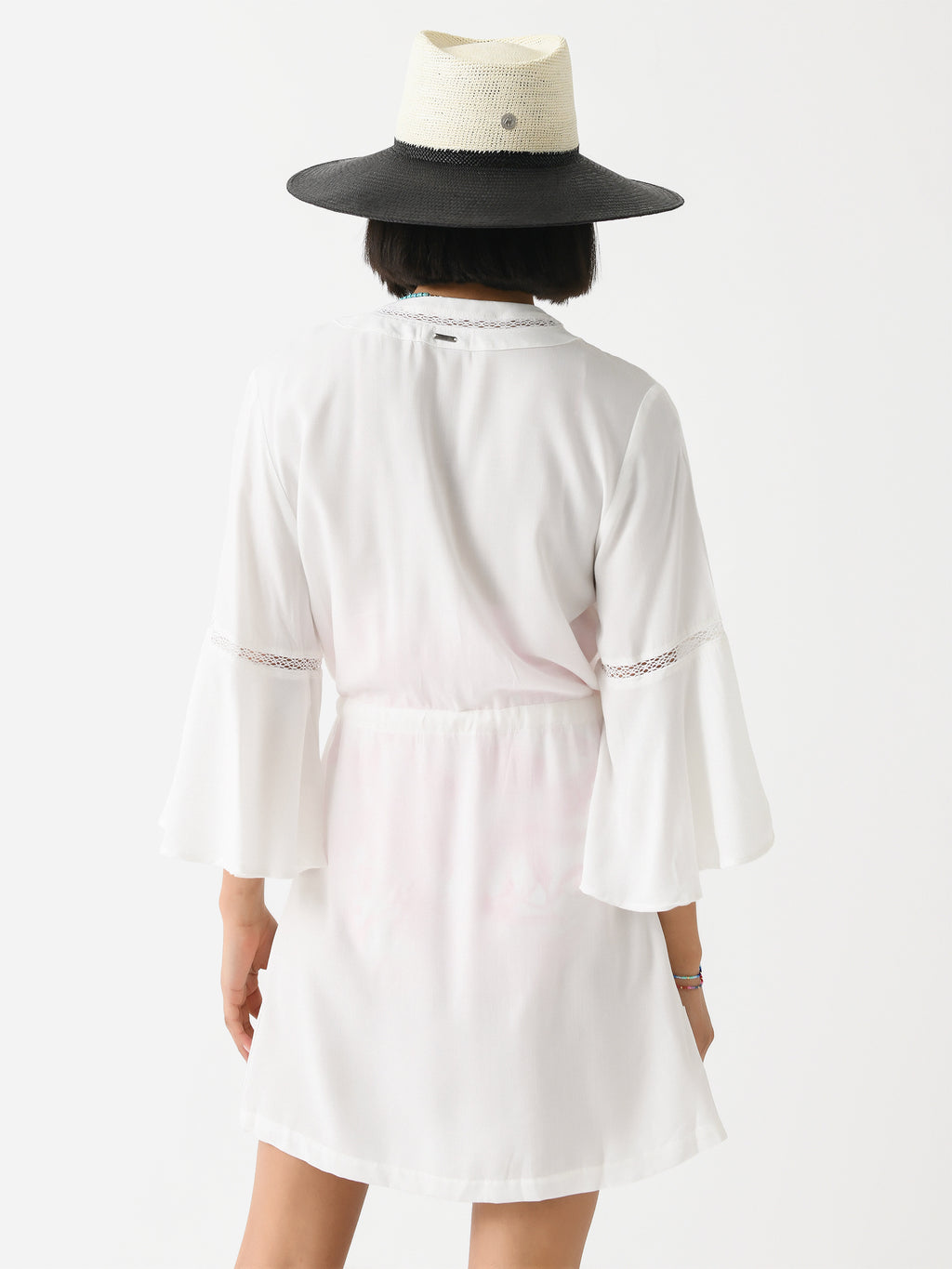 2118CPO001xWHITE-alt3