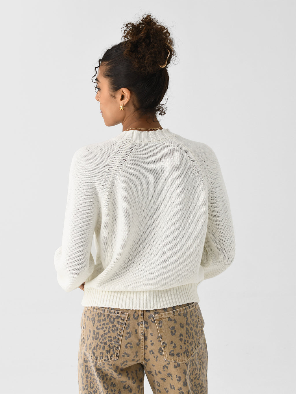 21283xWHITE-alt3